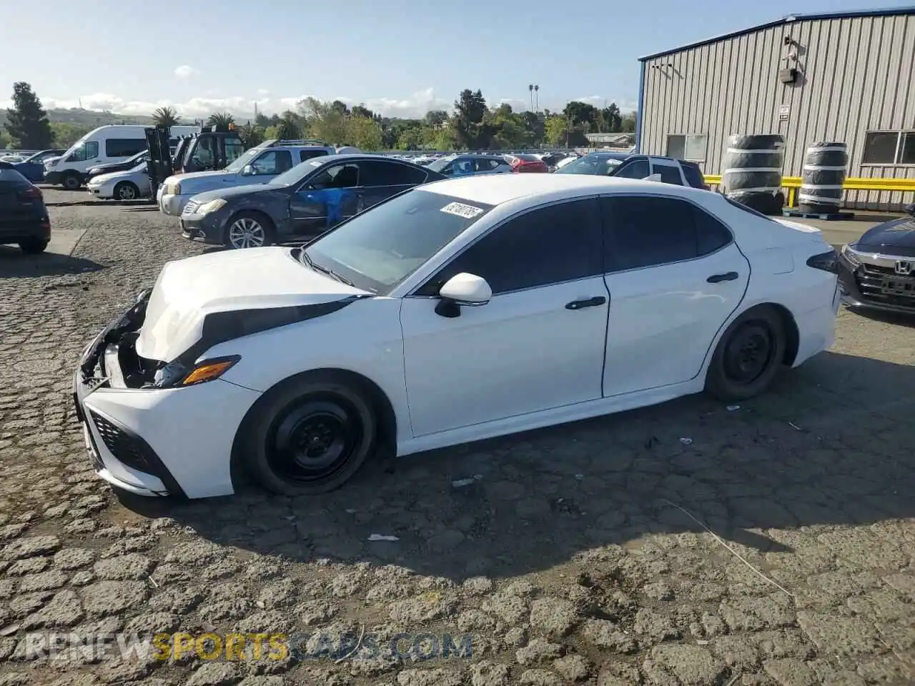 1 Фотография поврежденного автомобиля 4T1T11AK3PU777092 TOYOTA CAMRY 2023