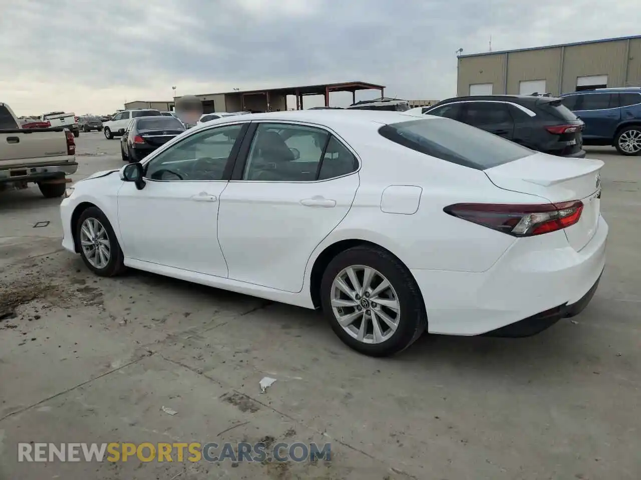2 Фотография поврежденного автомобиля 4T1C11AK7RU897240 TOYOTA CAMRY 2024