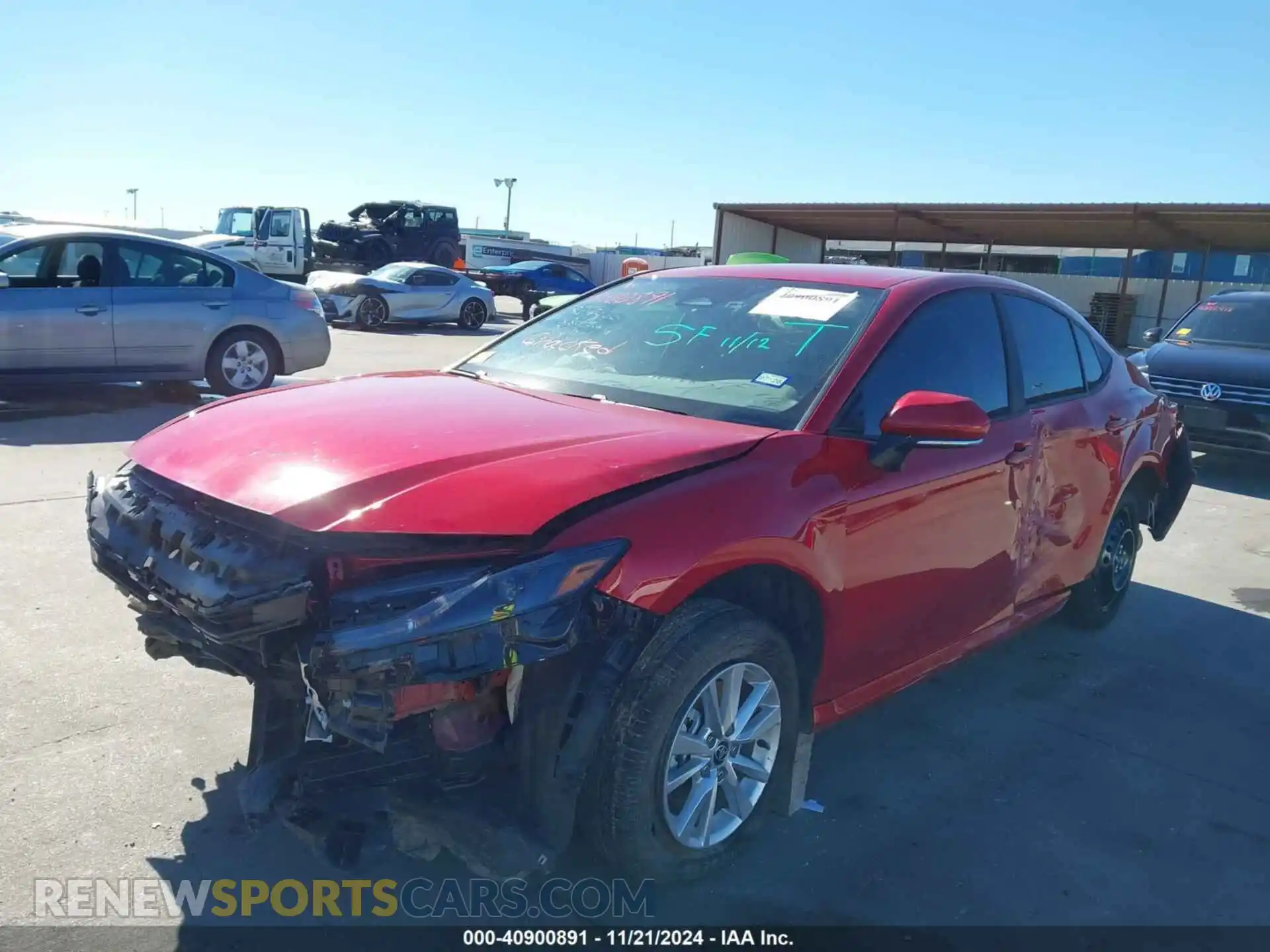 2 fotografías del automóvil dañado 4T1DAACK9SU032437 TOYOTA CAMRY 2025