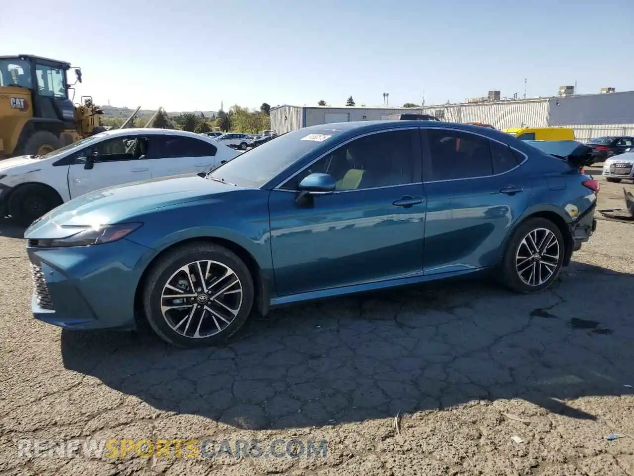 1 Фотография поврежденного автомобиля 4T1DBADK3SU502862 TOYOTA CAMRY 2025