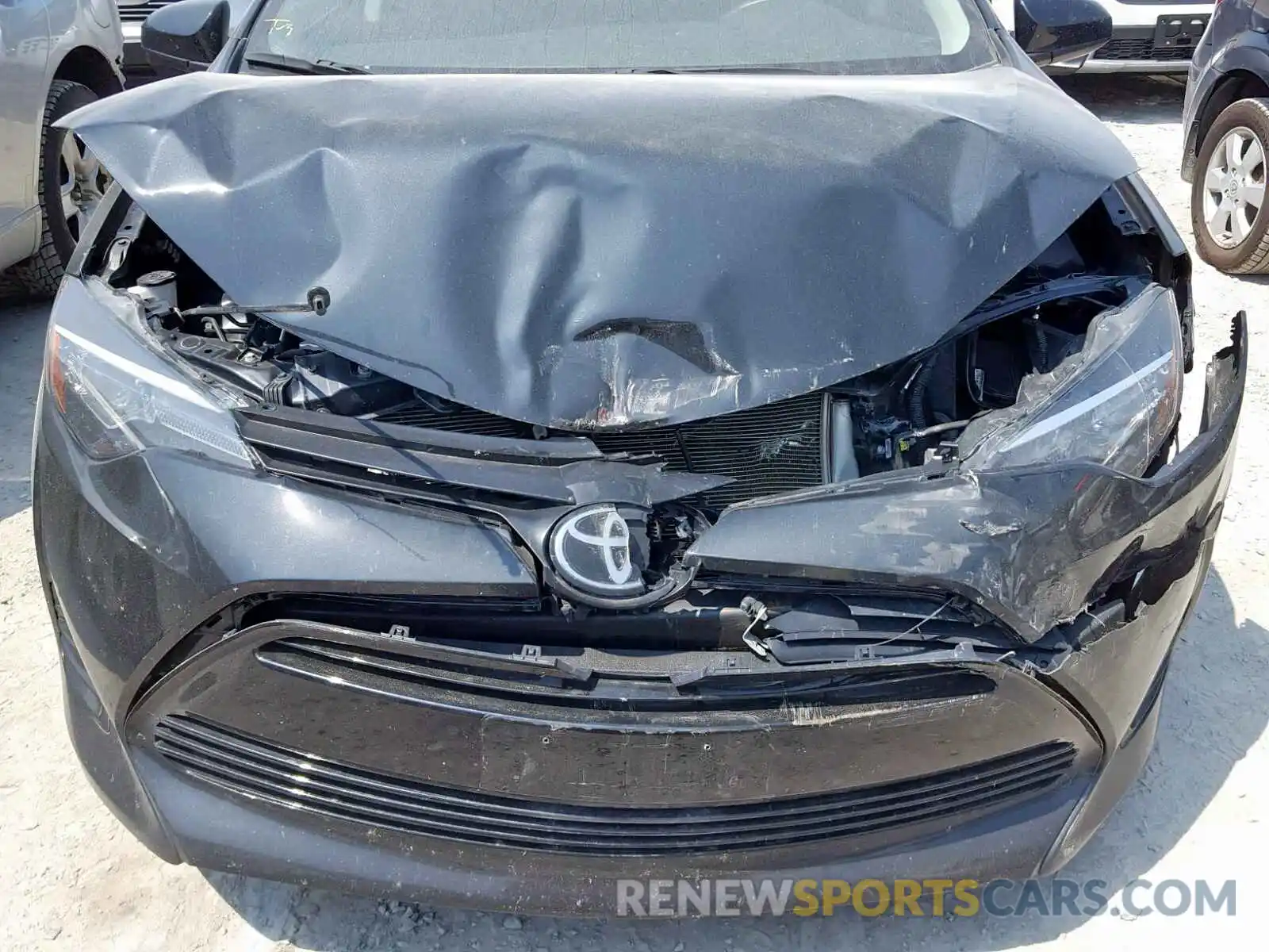 9 Photograph of a damaged car 2T1BURHE0KC129284 TOYOTA COROLLA 2019
