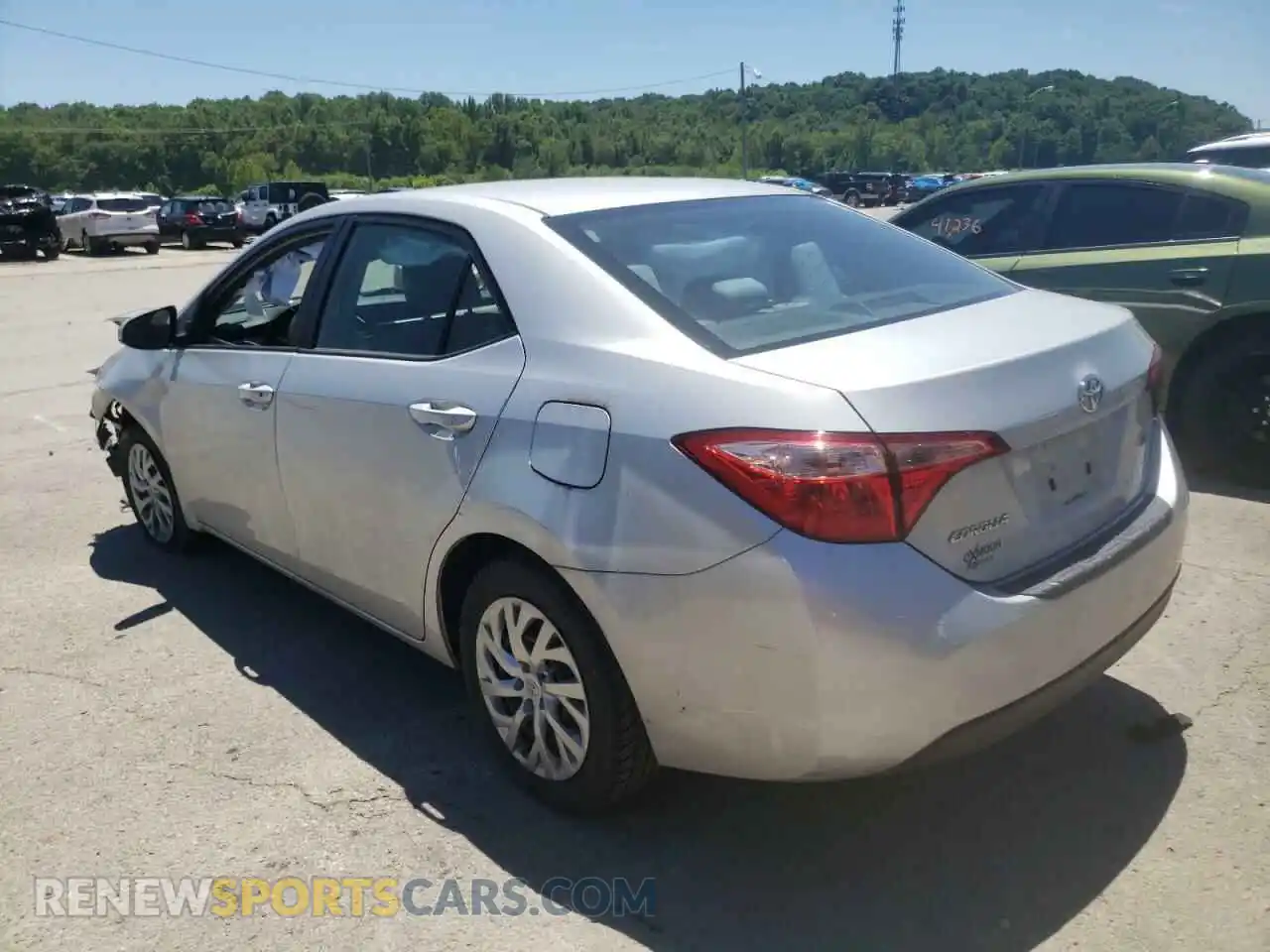 3 Photograph of a damaged car 2T1BURHE0KC132279 TOYOTA COROLLA 2019