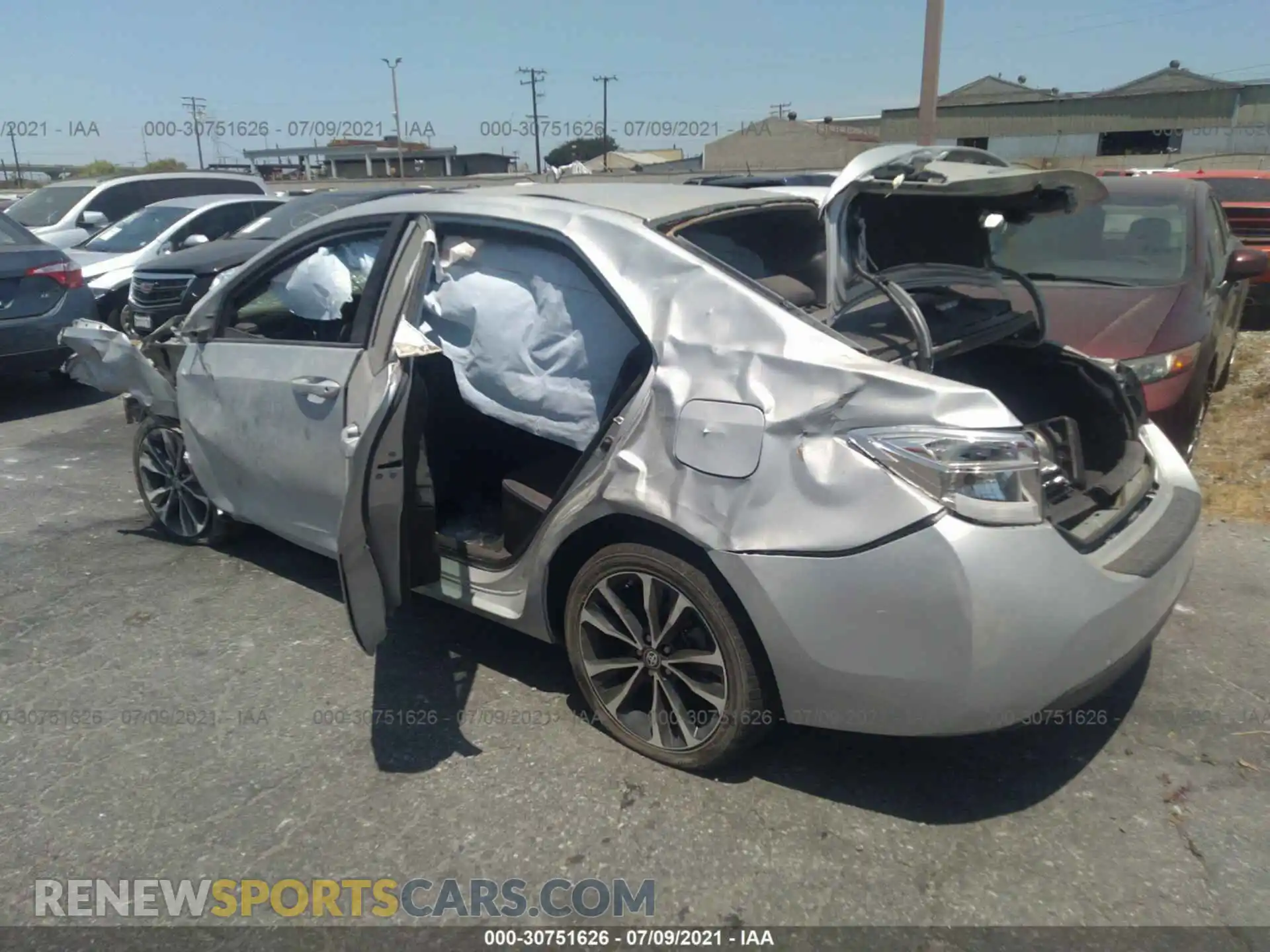 3 Photograph of a damaged car 2T1BURHE0KC159773 TOYOTA COROLLA 2019