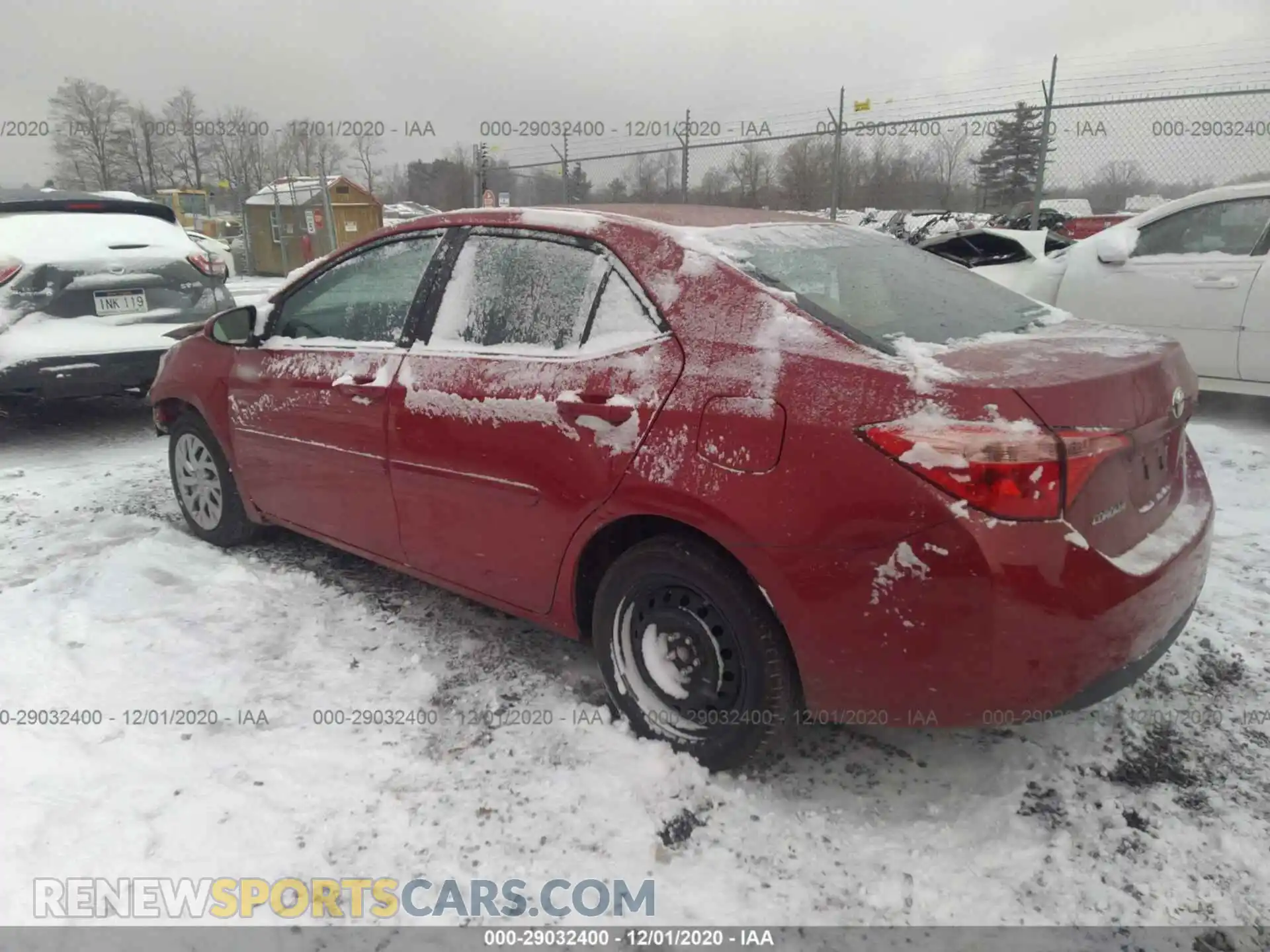 3 Photograph of a damaged car 2T1BURHE0KC164875 TOYOTA COROLLA 2019