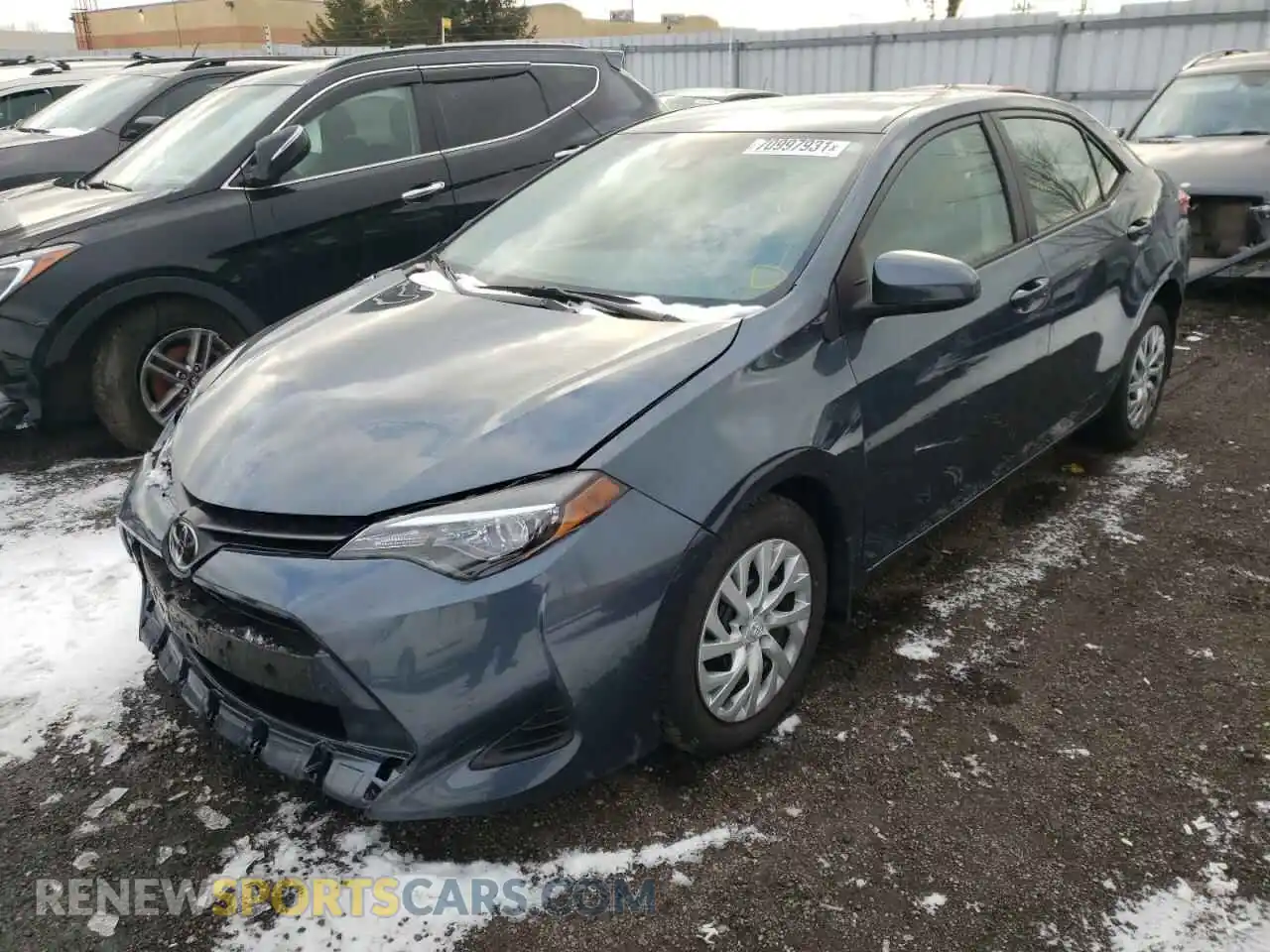 2 Фотография поврежденного автомобиля 2T1BURHE0KC165962 TOYOTA COROLLA 2019