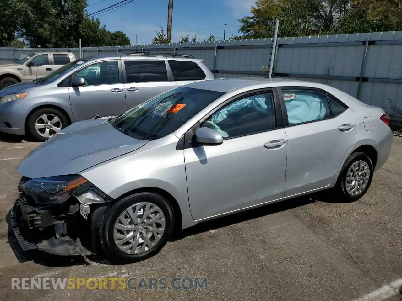 1 Photograph of a damaged car 2T1BURHE0KC208972 TOYOTA COROLLA 2019