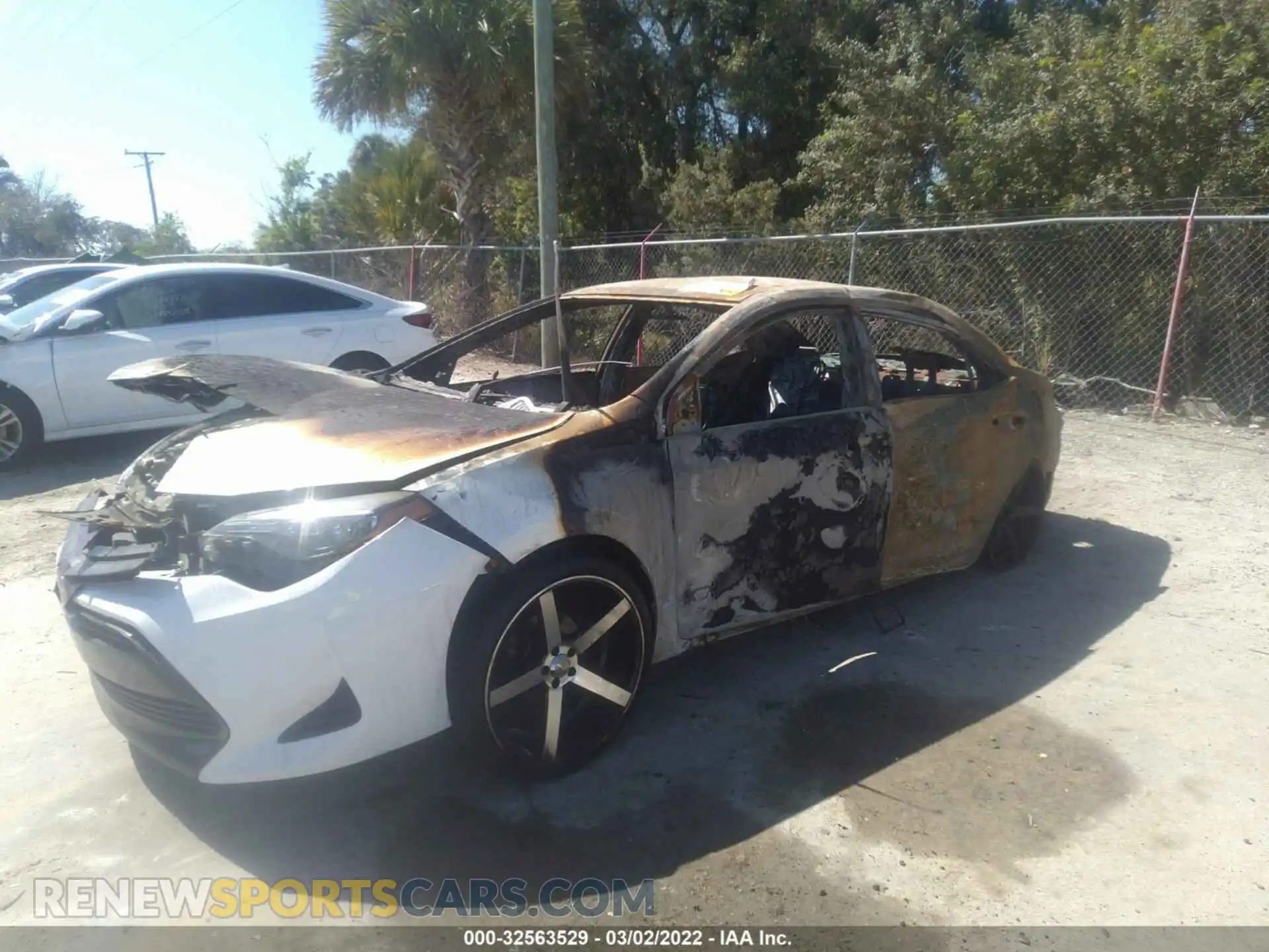 2 Photograph of a damaged car 2T1BURHE0KC210771 TOYOTA COROLLA 2019