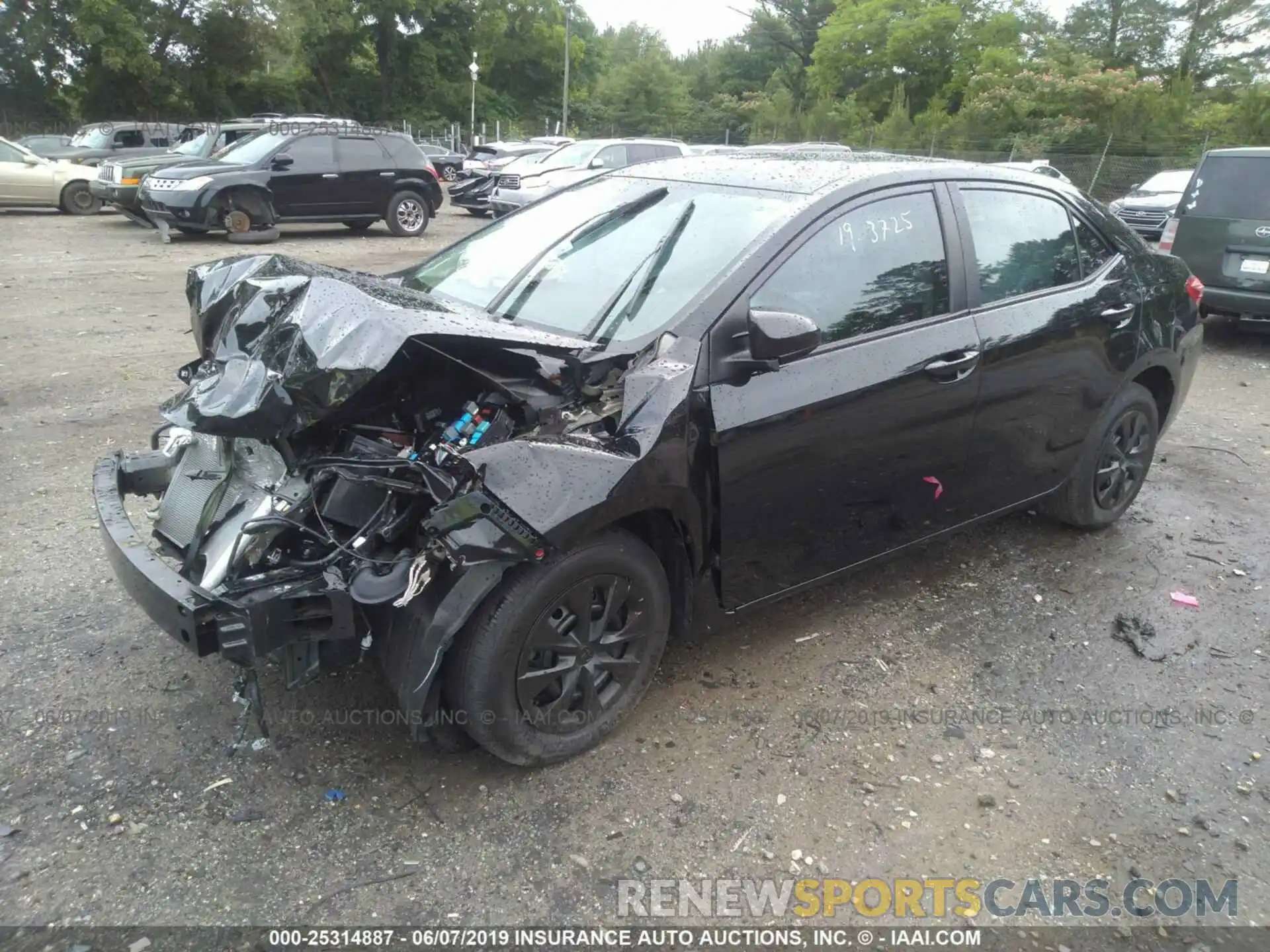 2 Photograph of a damaged car 2T1BURHE0KC215484 TOYOTA COROLLA 2019