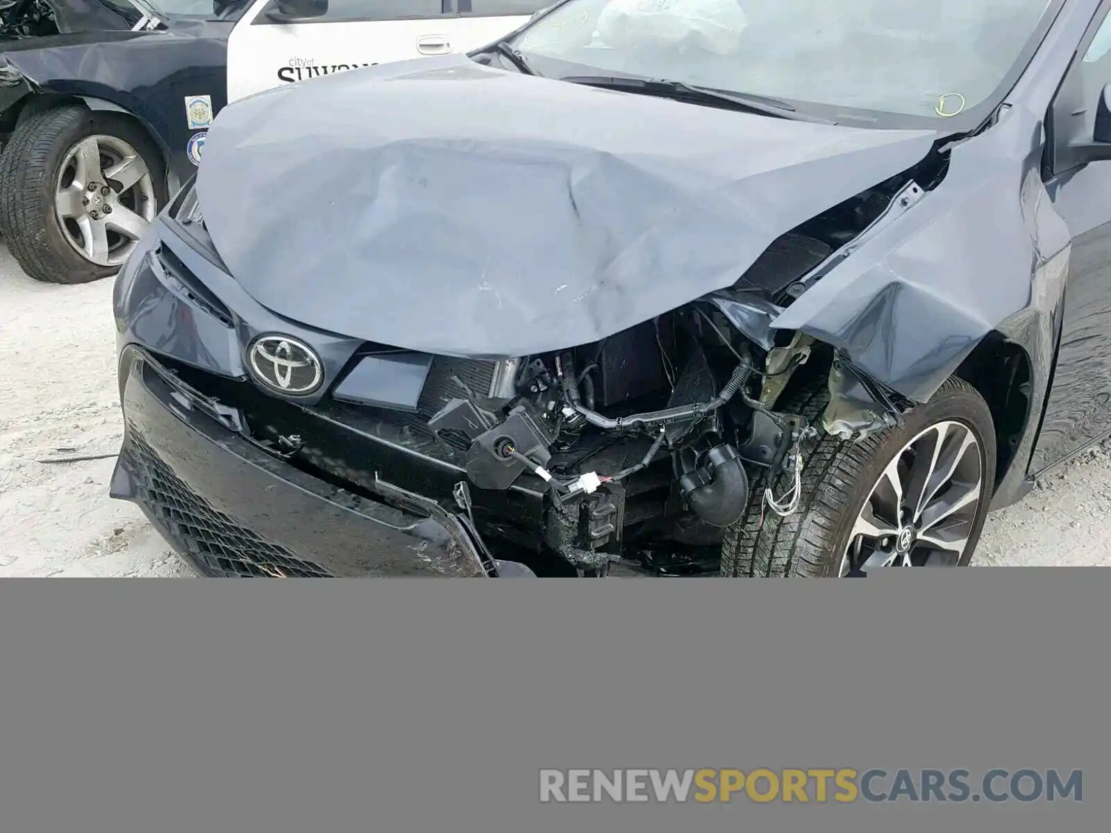 9 Photograph of a damaged car 2T1BURHE0KC215694 TOYOTA COROLLA 2019