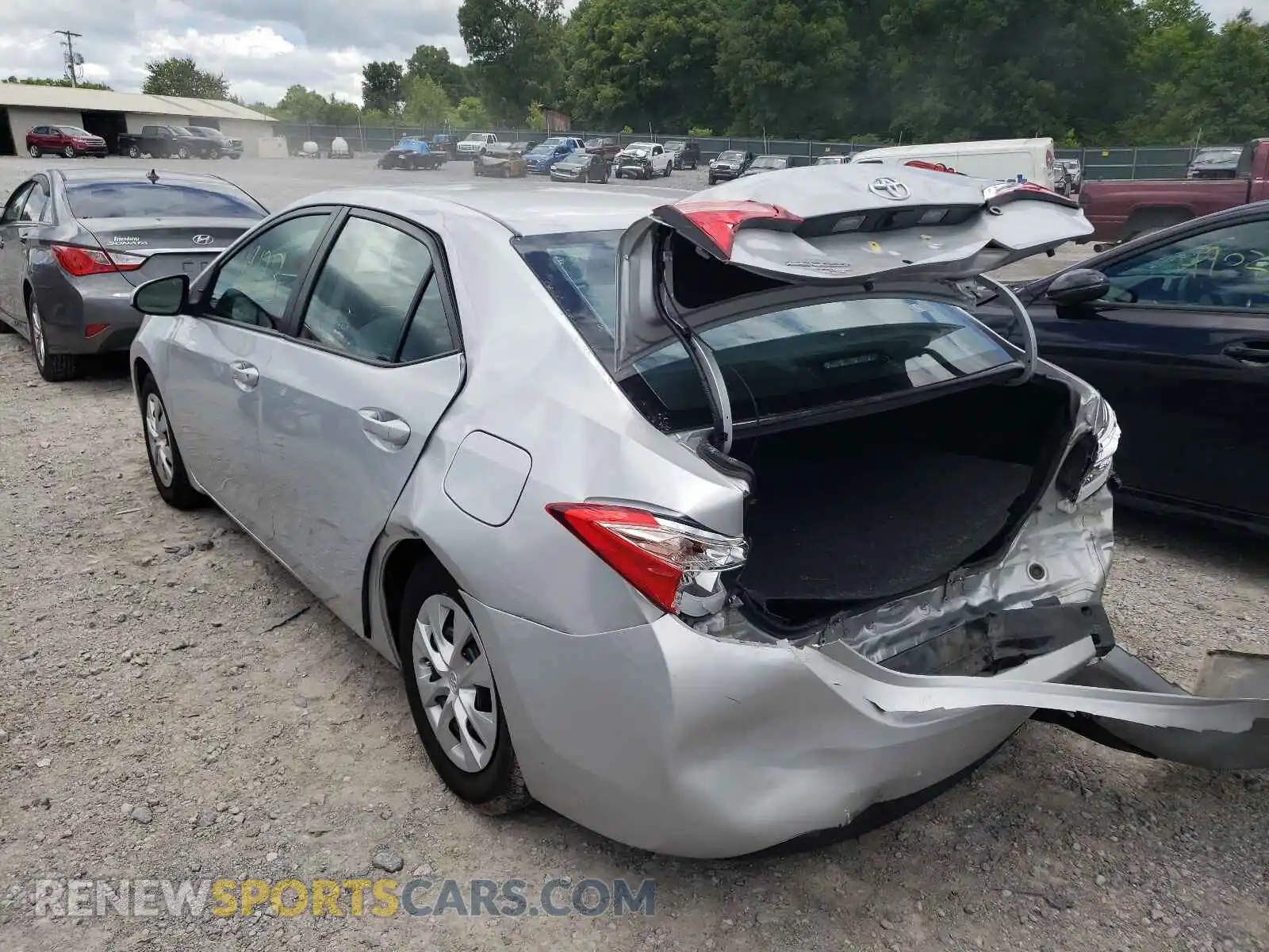 3 Photograph of a damaged car 2T1BURHE1KC134493 TOYOTA COROLLA 2019