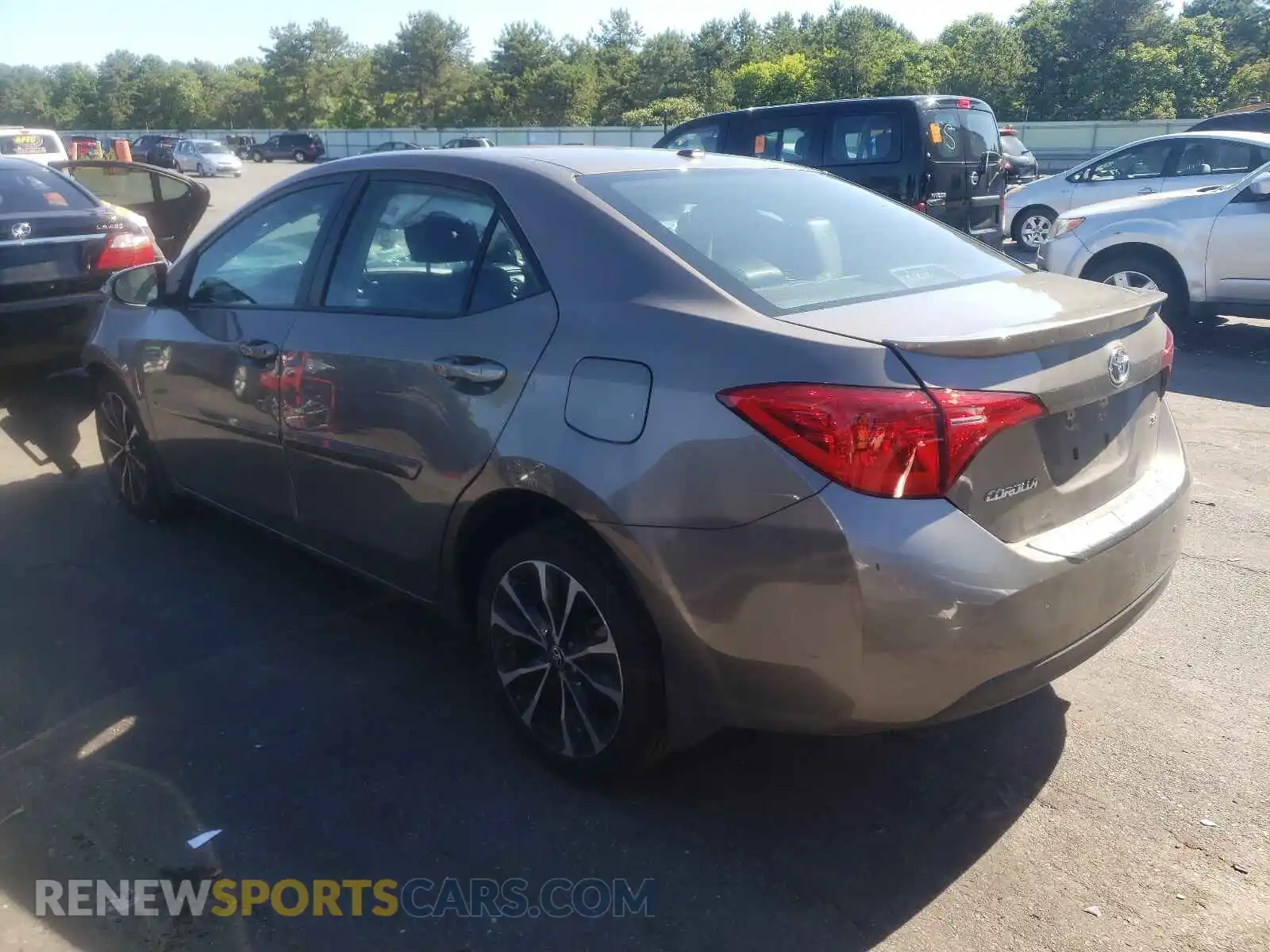 3 Photograph of a damaged car 2T1BURHE1KC142559 TOYOTA COROLLA 2019