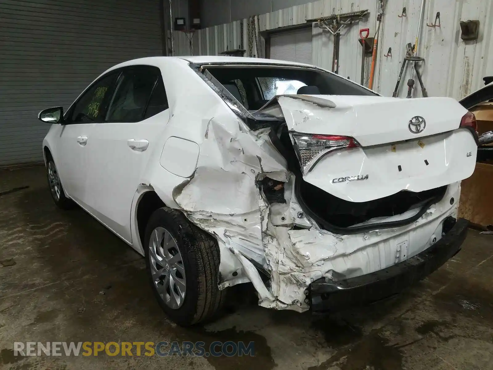 3 Photograph of a damaged car 2T1BURHE1KC144263 TOYOTA COROLLA 2019