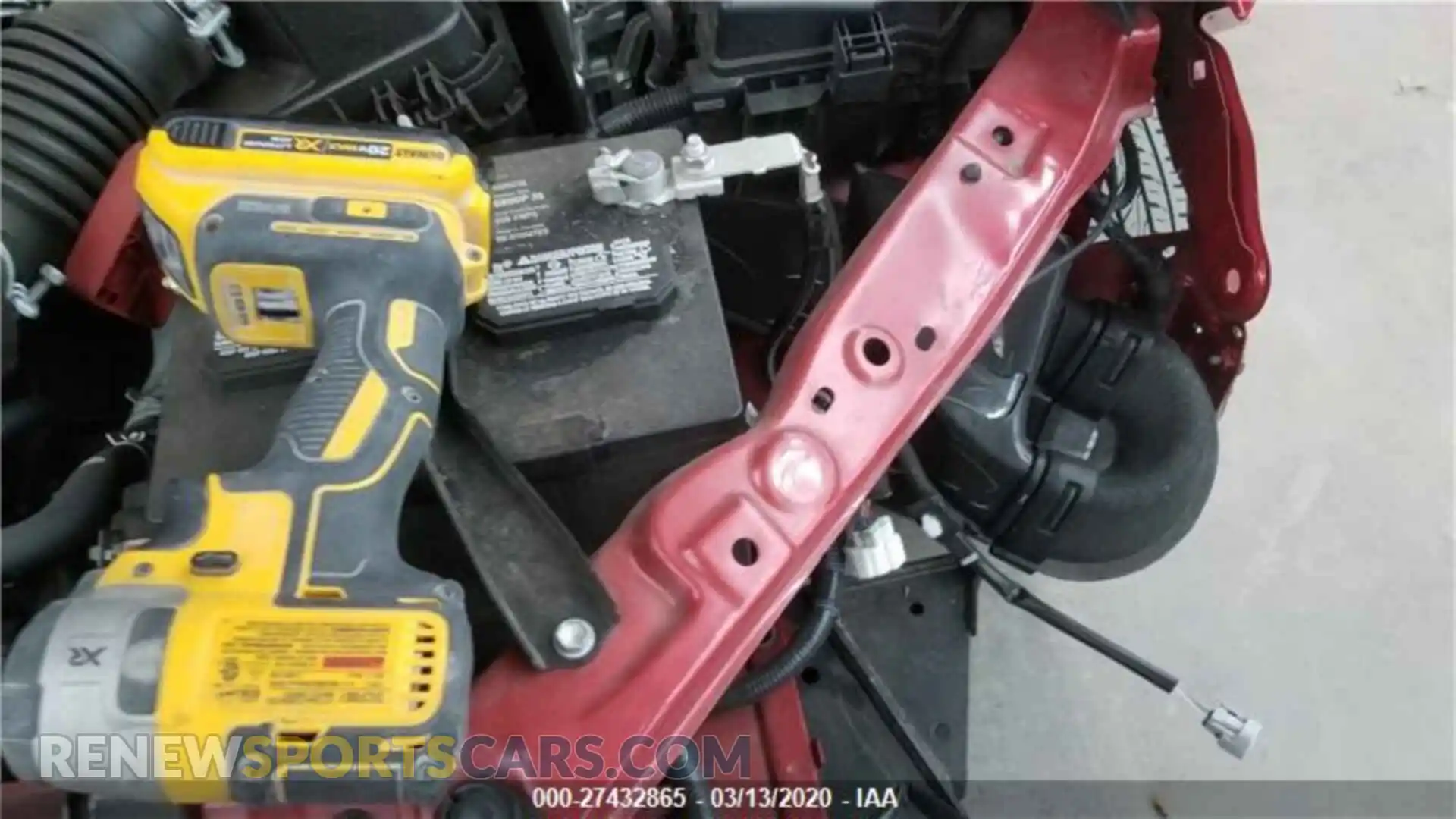 3 Photograph of a damaged car 2T1BURHE1KC169972 TOYOTA COROLLA 2019