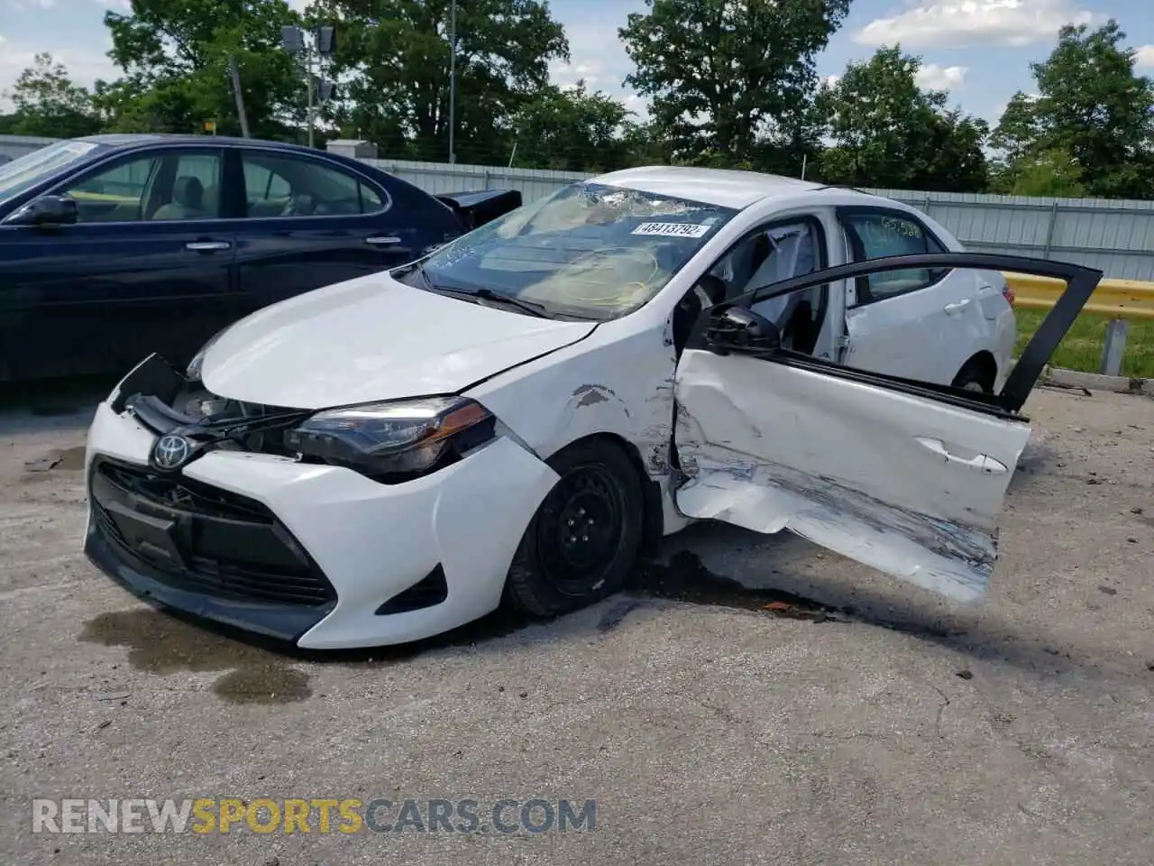 2 Photograph of a damaged car 2T1BURHE1KC175500 TOYOTA COROLLA 2019