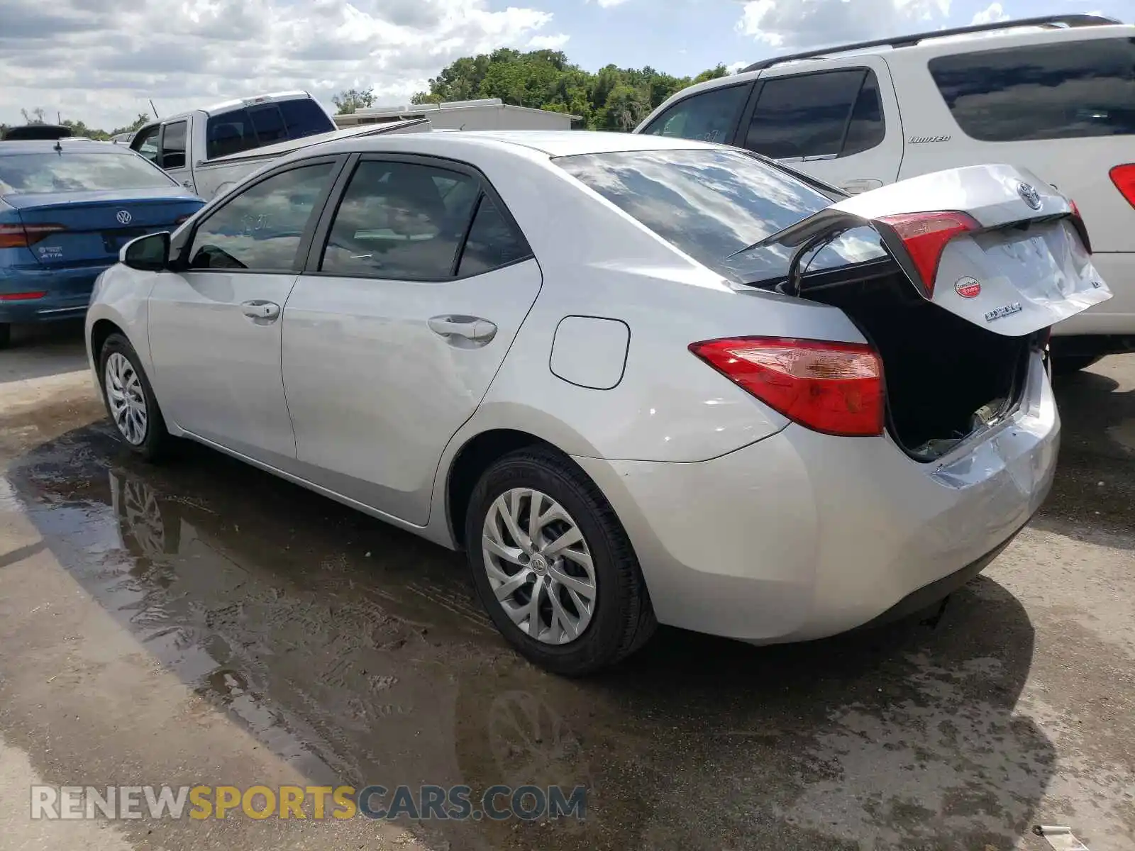 3 Photograph of a damaged car 2T1BURHE1KC184312 TOYOTA COROLLA 2019