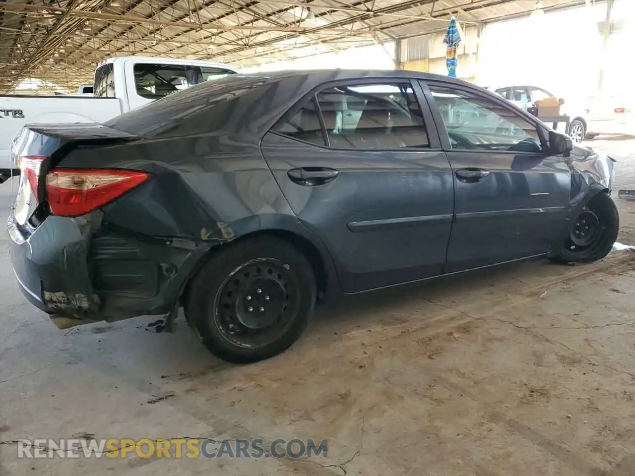 3 Photograph of a damaged car 2T1BURHE1KC186044 TOYOTA COROLLA 2019