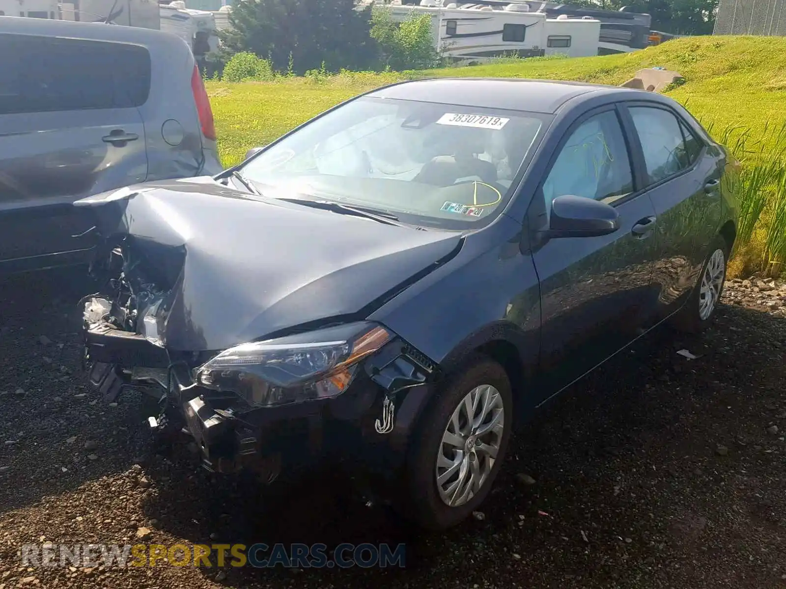 2 Photograph of a damaged car 2T1BURHE1KC186397 TOYOTA COROLLA 2019