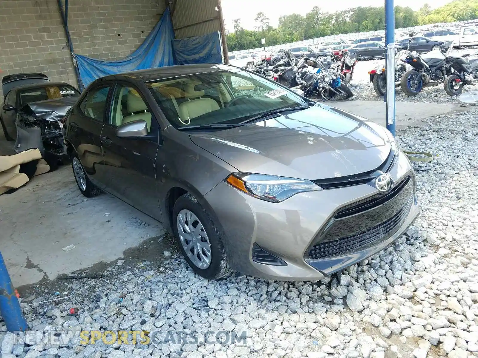 1 Photograph of a damaged car 2T1BURHE1KC190983 TOYOTA COROLLA 2019