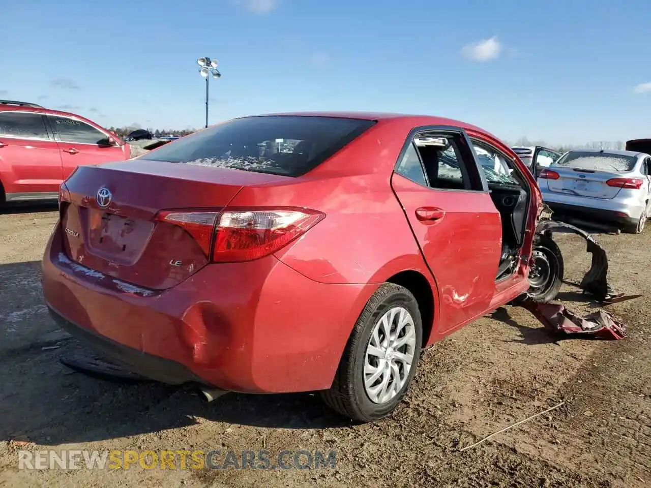 3 fotografías del automóvil dañado 2T1BURHE1KC202310 TOYOTA COROLLA 2019