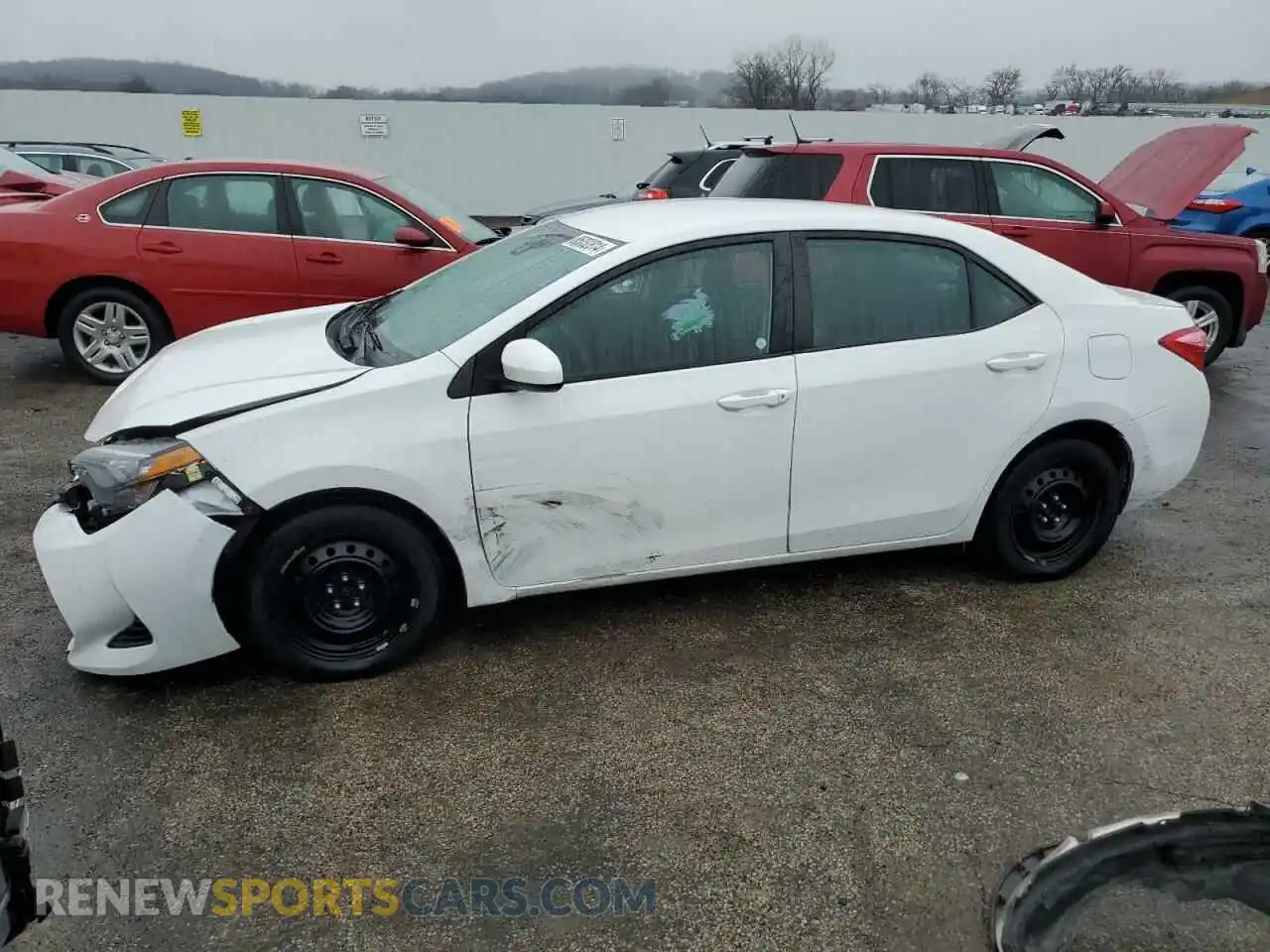 1 Photograph of a damaged car 2T1BURHE1KC215932 TOYOTA COROLLA 2019