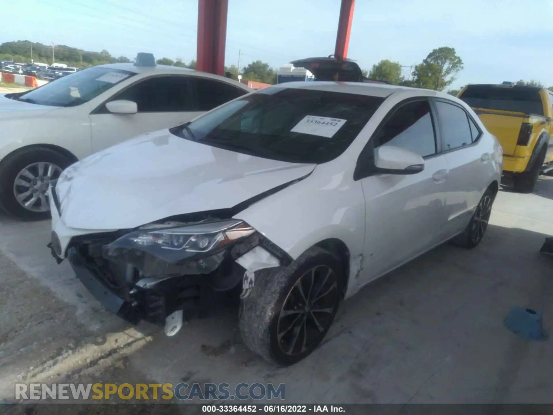 2 Фотография поврежденного автомобиля 2T1BURHE1KC217048 TOYOTA COROLLA 2019