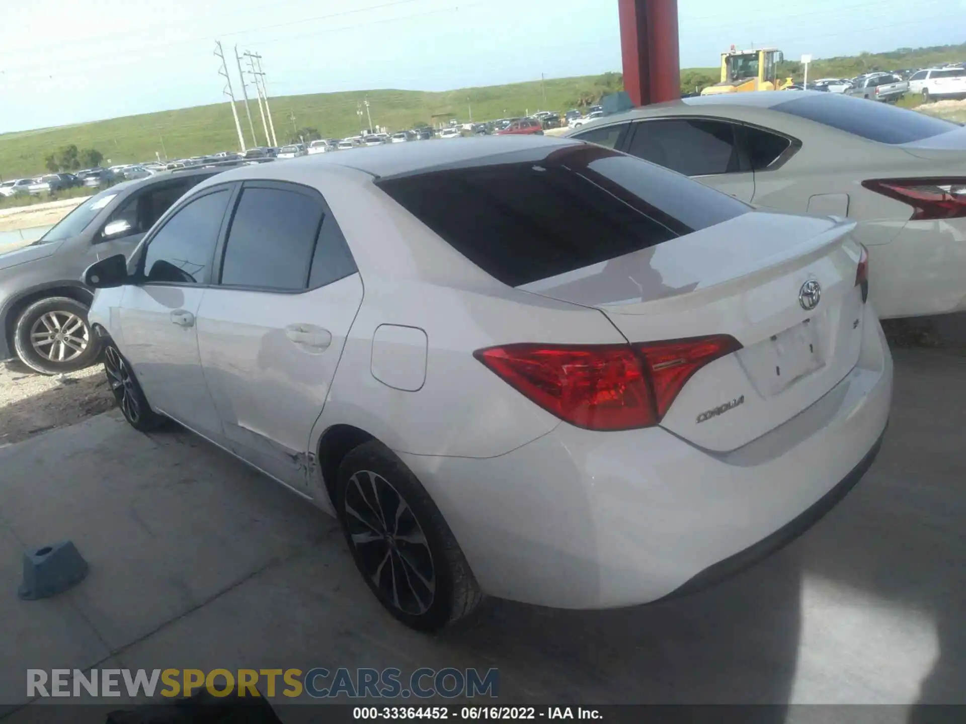 3 Фотография поврежденного автомобиля 2T1BURHE1KC217048 TOYOTA COROLLA 2019