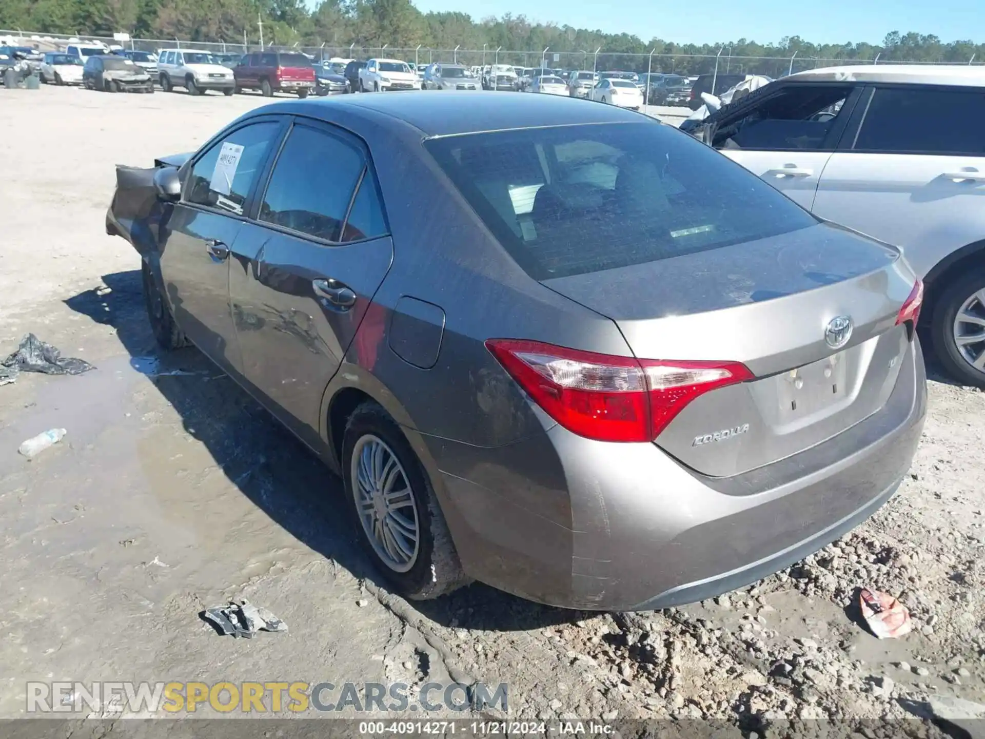 3 Photograph of a damaged car 2T1BURHE1KC225697 TOYOTA COROLLA 2019
