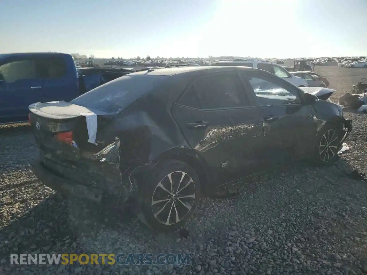 3 Photograph of a damaged car 2T1BURHE1KC246744 TOYOTA COROLLA 2019