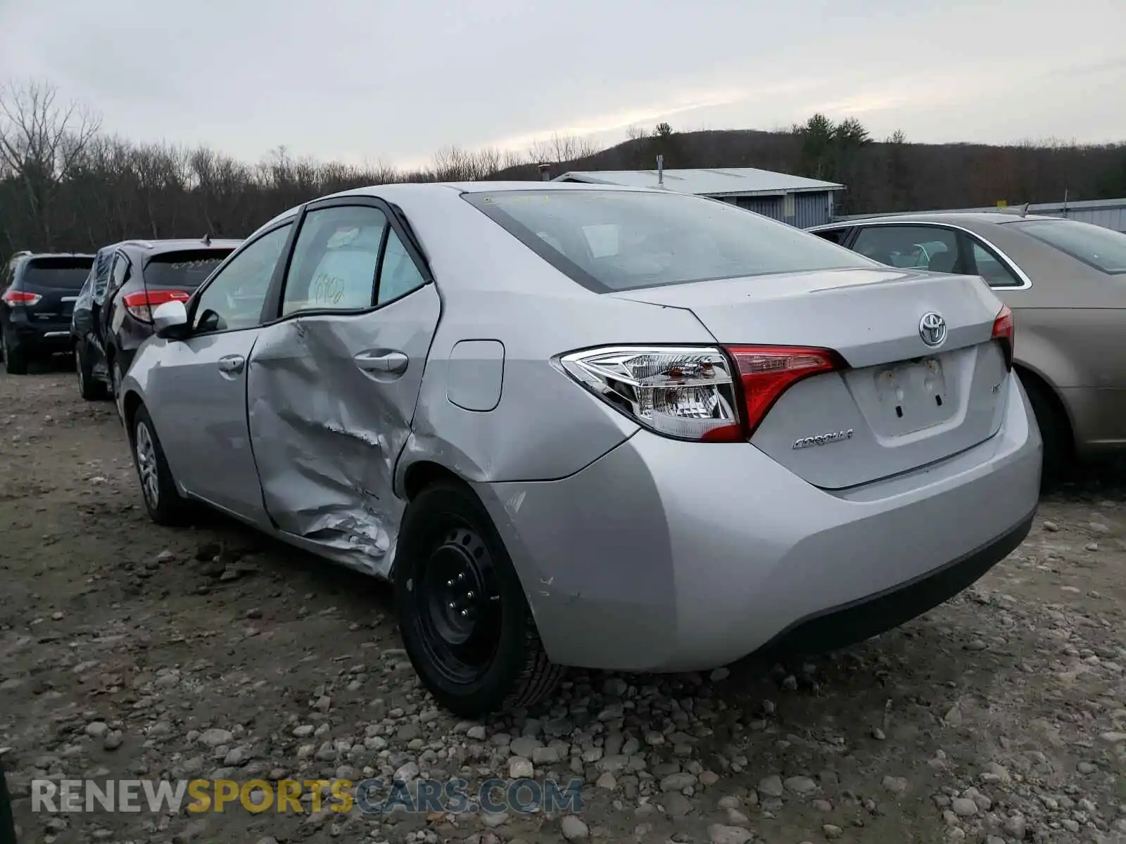 3 Photograph of a damaged car 2T1BURHE1KC247019 TOYOTA COROLLA 2019