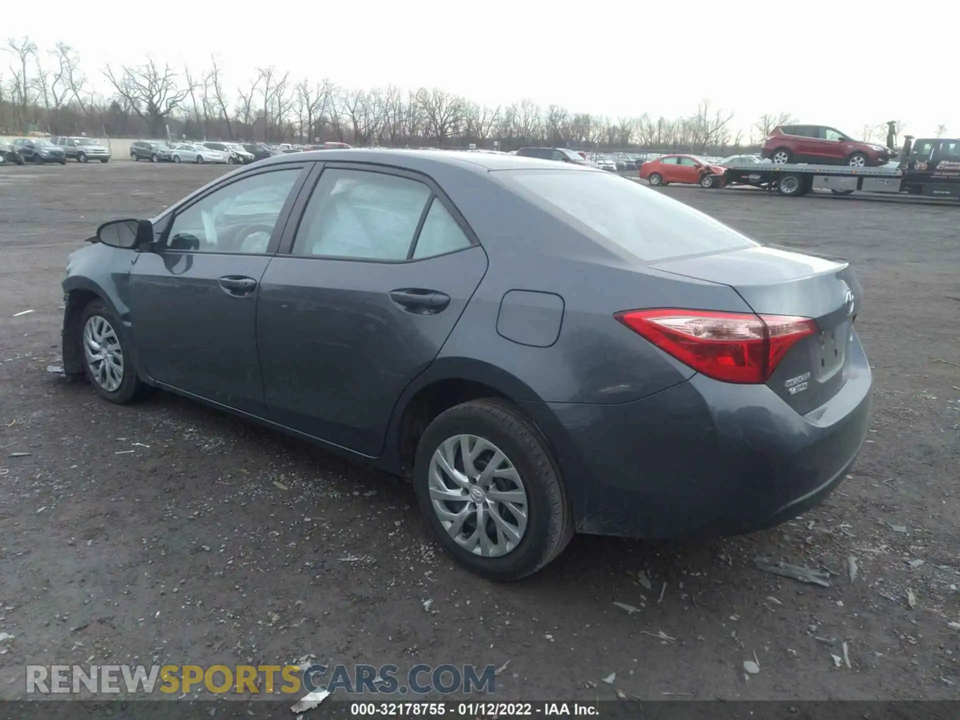 3 Photograph of a damaged car 2T1BURHE2KC132347 TOYOTA COROLLA 2019