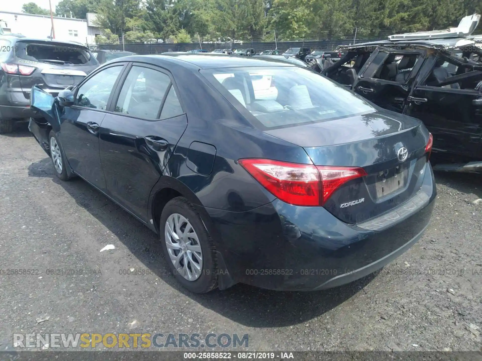 3 Photograph of a damaged car 2T1BURHE2KC132669 TOYOTA COROLLA 2019