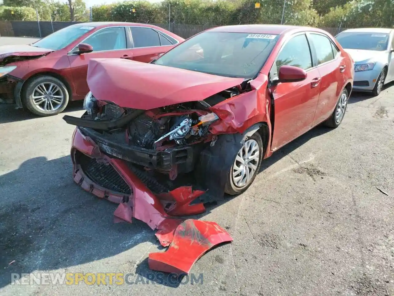 2 Фотография поврежденного автомобиля 2T1BURHE2KC136589 TOYOTA COROLLA 2019