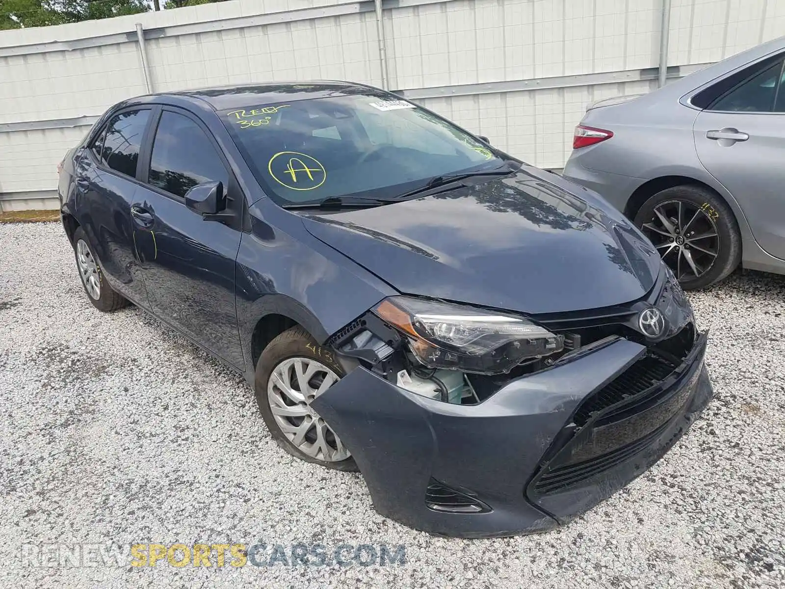 1 Photograph of a damaged car 2T1BURHE2KC138018 TOYOTA COROLLA 2019
