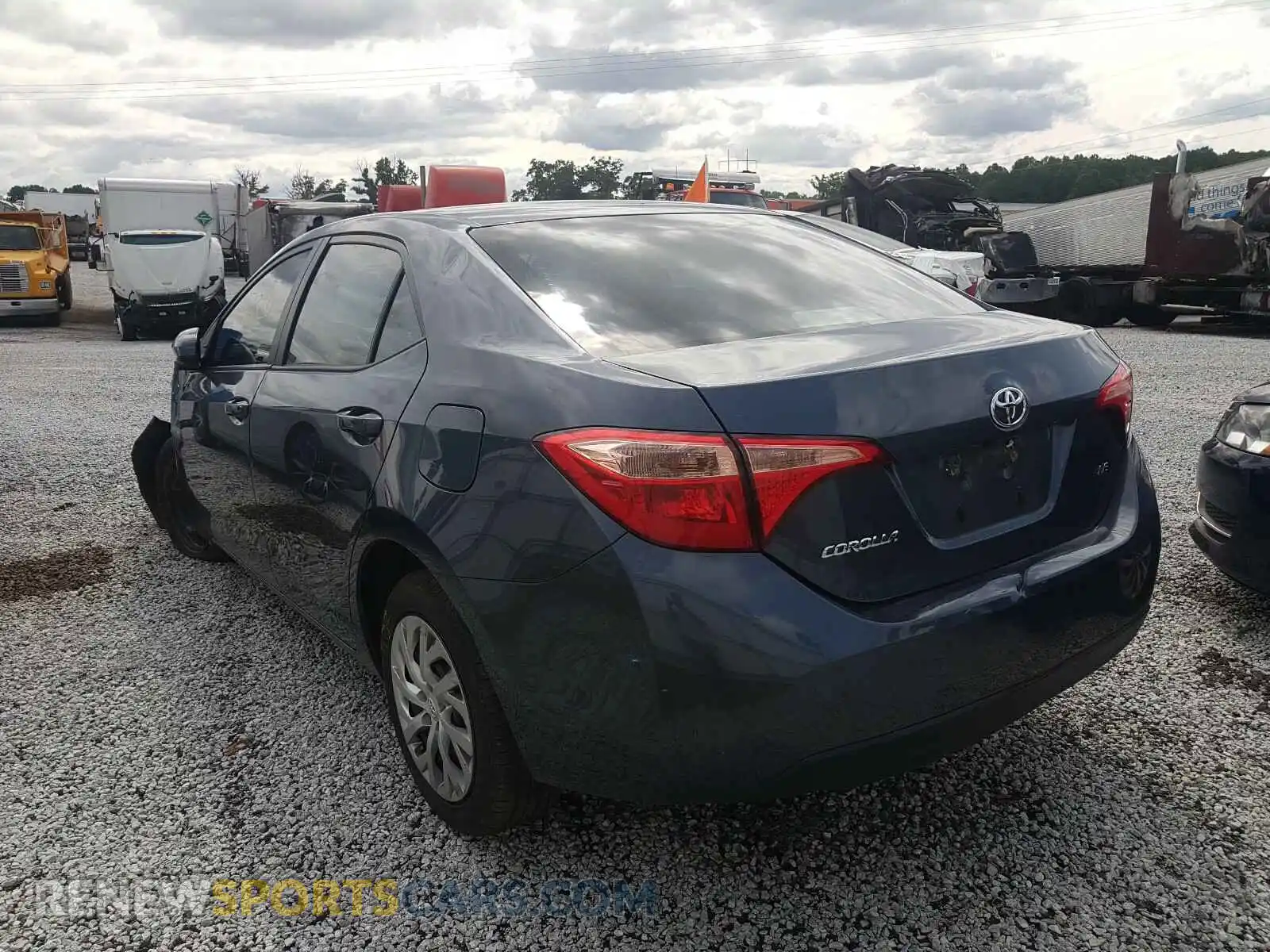 3 Photograph of a damaged car 2T1BURHE2KC138018 TOYOTA COROLLA 2019