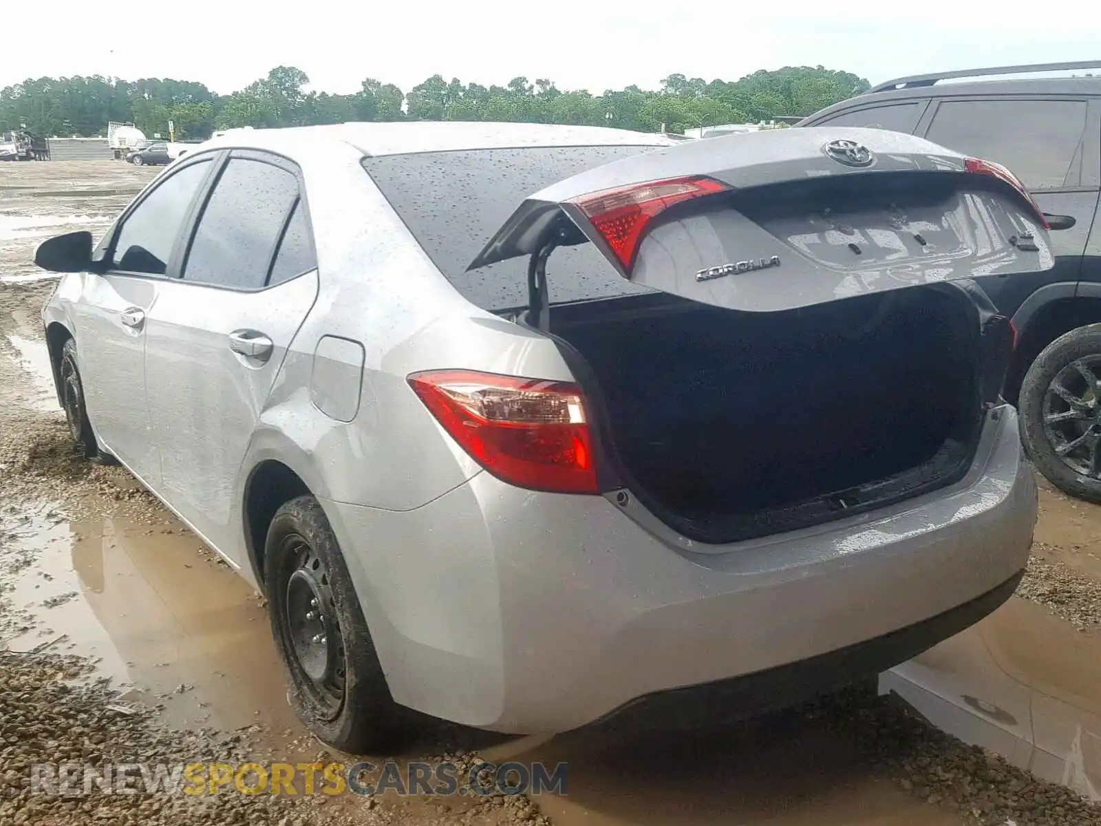 3 Photograph of a damaged car 2T1BURHE2KC140108 TOYOTA COROLLA 2019