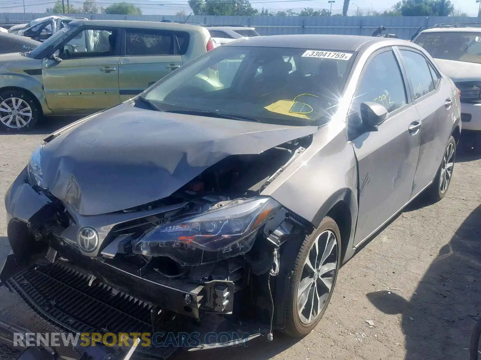 2 Photograph of a damaged car 2T1BURHE2KC146135 TOYOTA COROLLA 2019