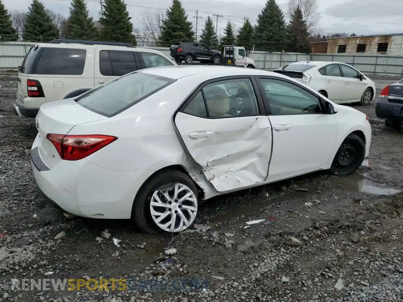 3 Photograph of a damaged car 2T1BURHE2KC147205 TOYOTA COROLLA 2019