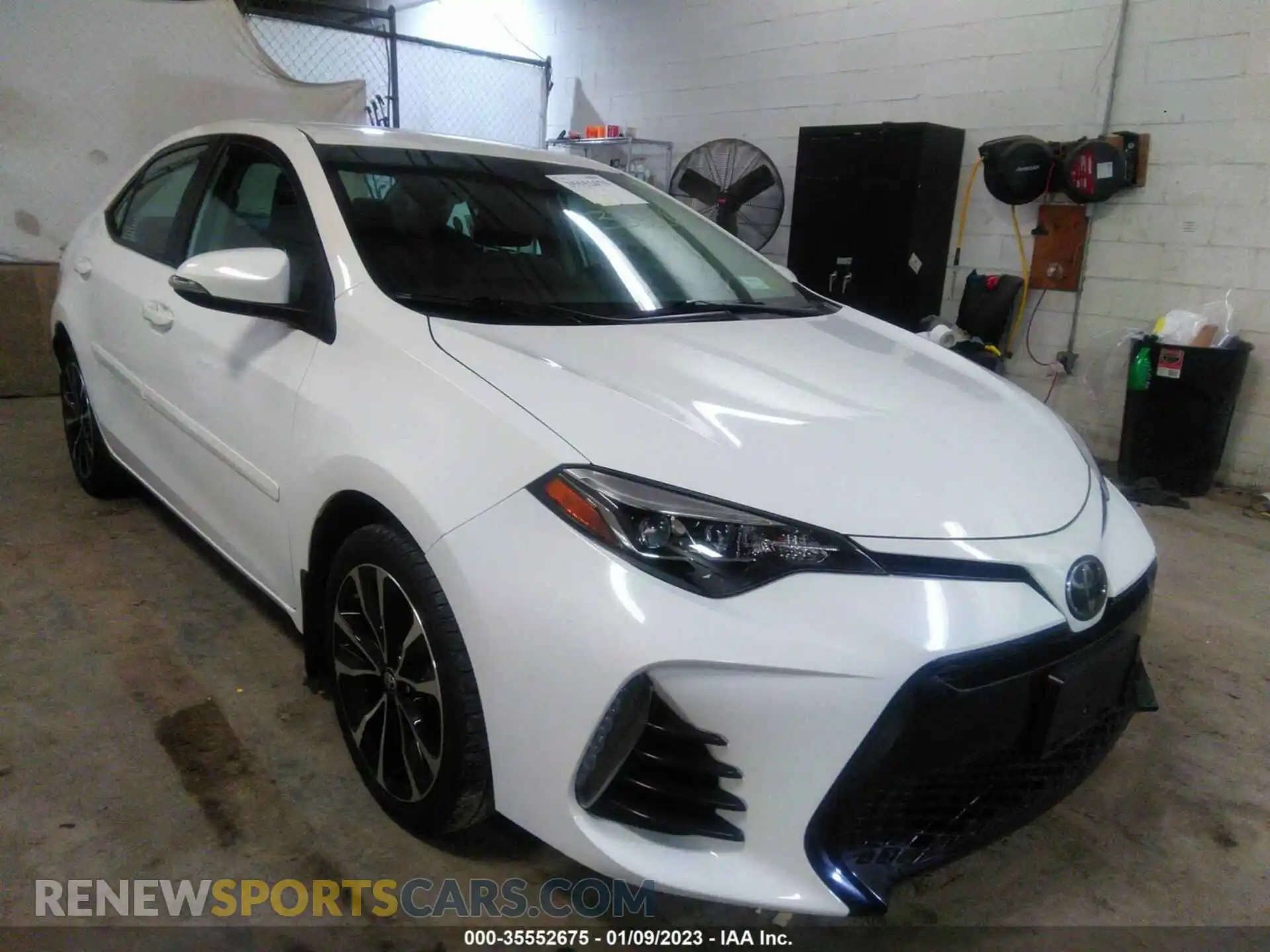 1 Photograph of a damaged car 2T1BURHE2KC161976 TOYOTA COROLLA 2019