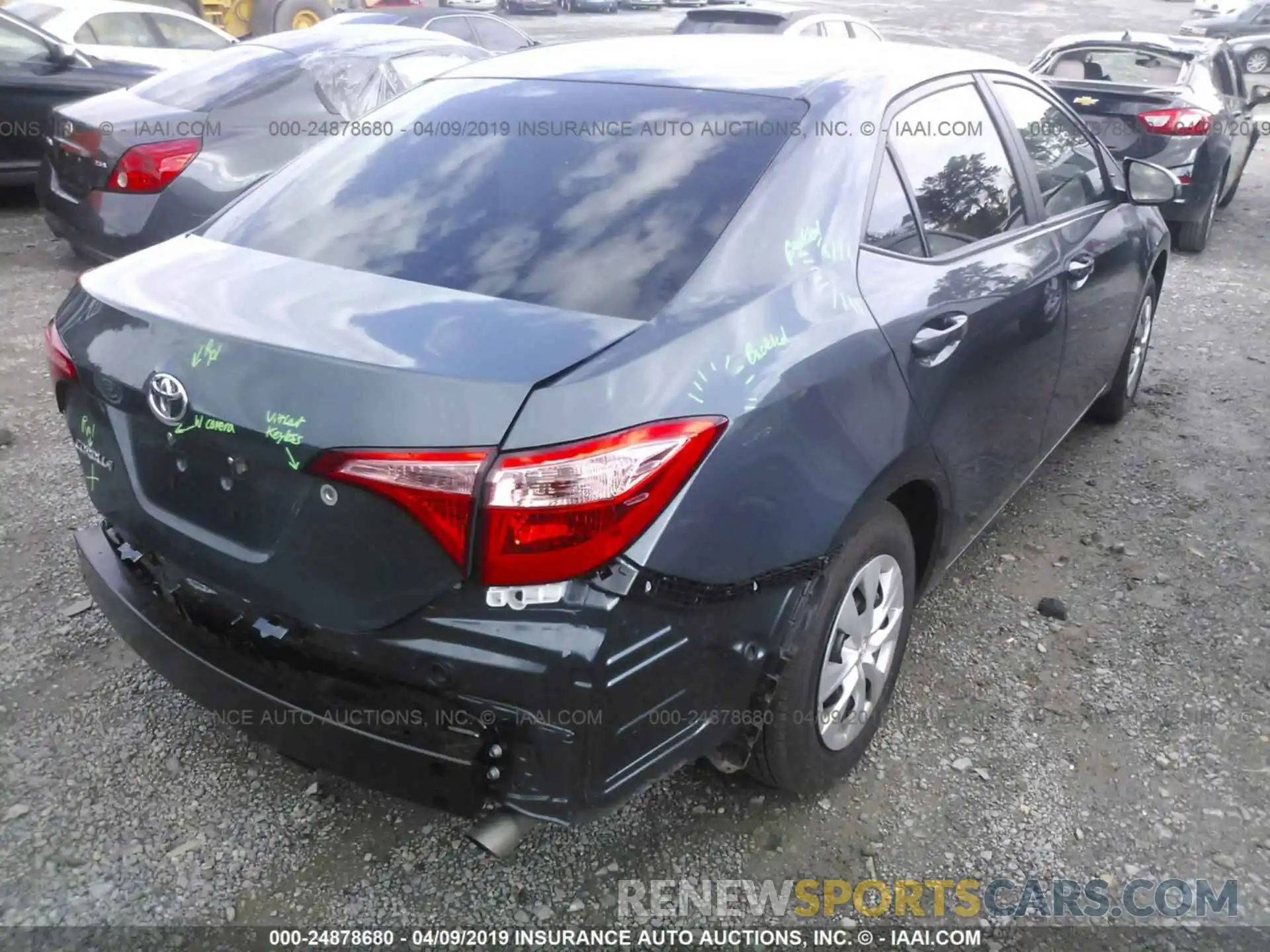4 Photograph of a damaged car 2T1BURHE2KC165042 TOYOTA COROLLA 2019