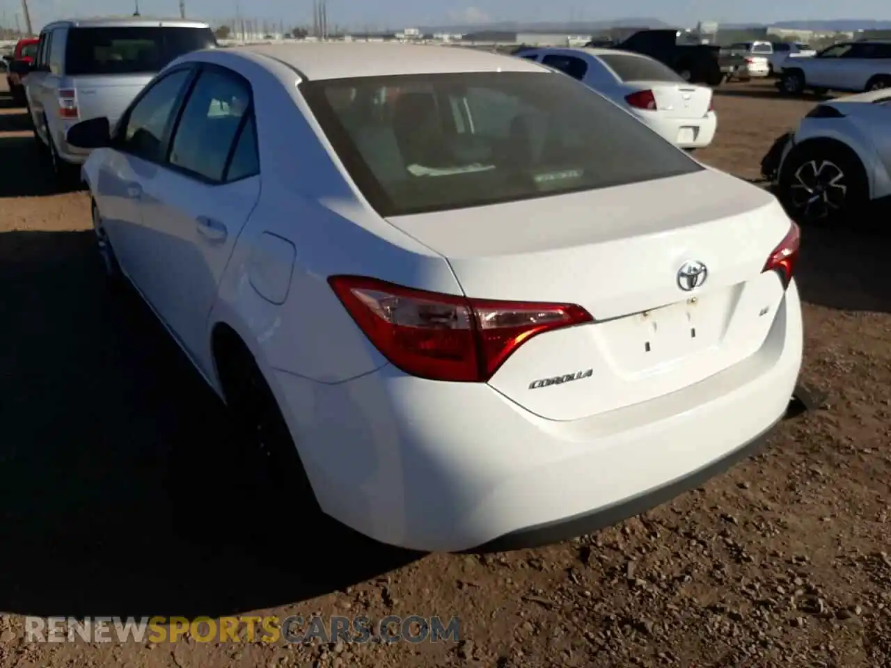3 Photograph of a damaged car 2T1BURHE2KC169205 TOYOTA COROLLA 2019