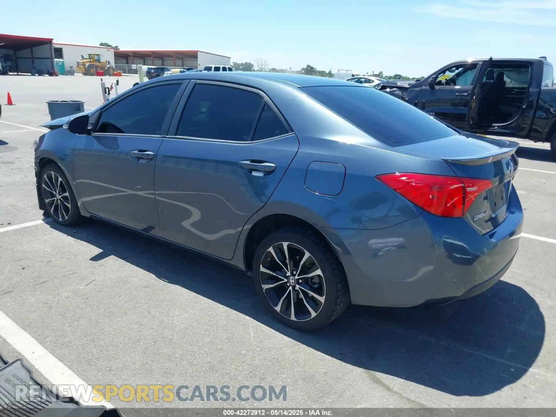 3 Photograph of a damaged car 2T1BURHE2KC171309 TOYOTA COROLLA 2019