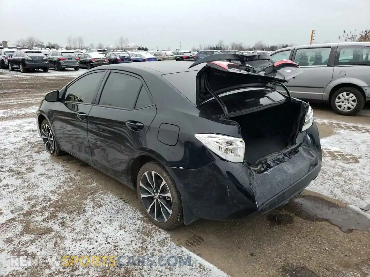 3 Photograph of a damaged car 2T1BURHE2KC174419 TOYOTA COROLLA 2019
