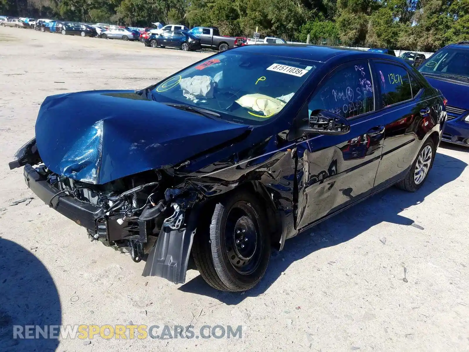 2 Photograph of a damaged car 2T1BURHE2KC176252 TOYOTA COROLLA 2019