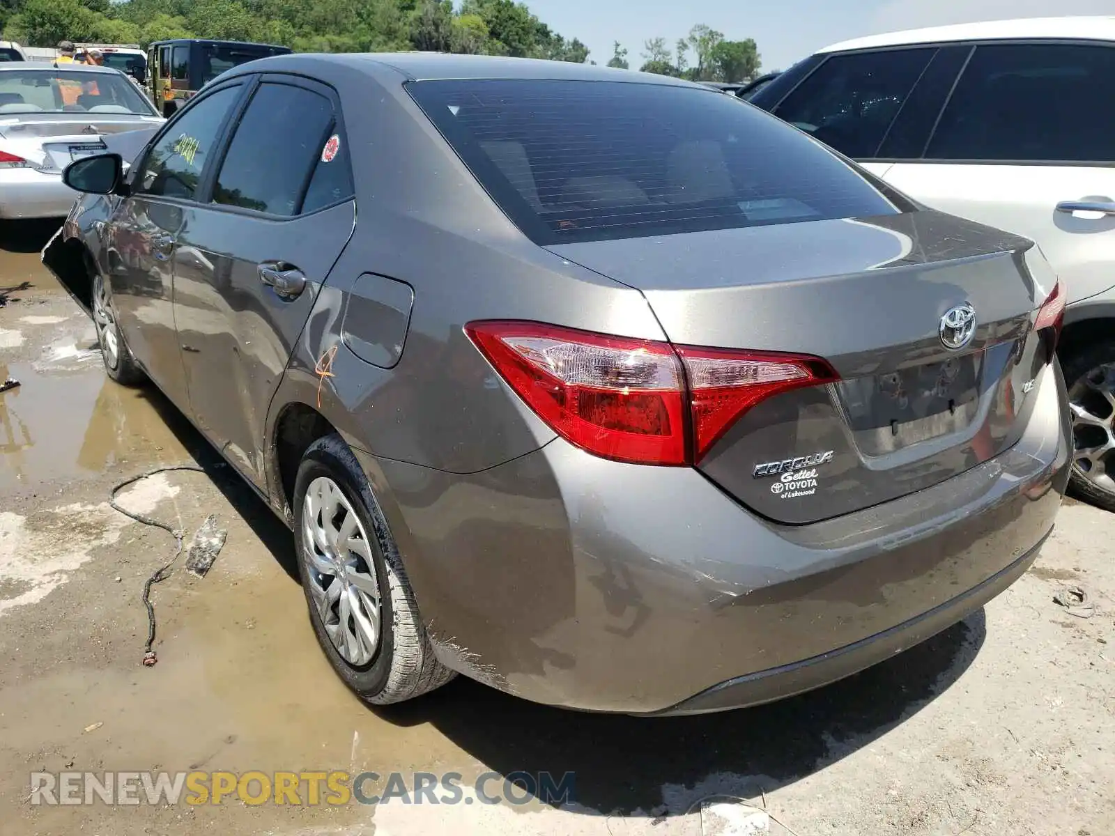 3 Photograph of a damaged car 2T1BURHE2KC183492 TOYOTA COROLLA 2019