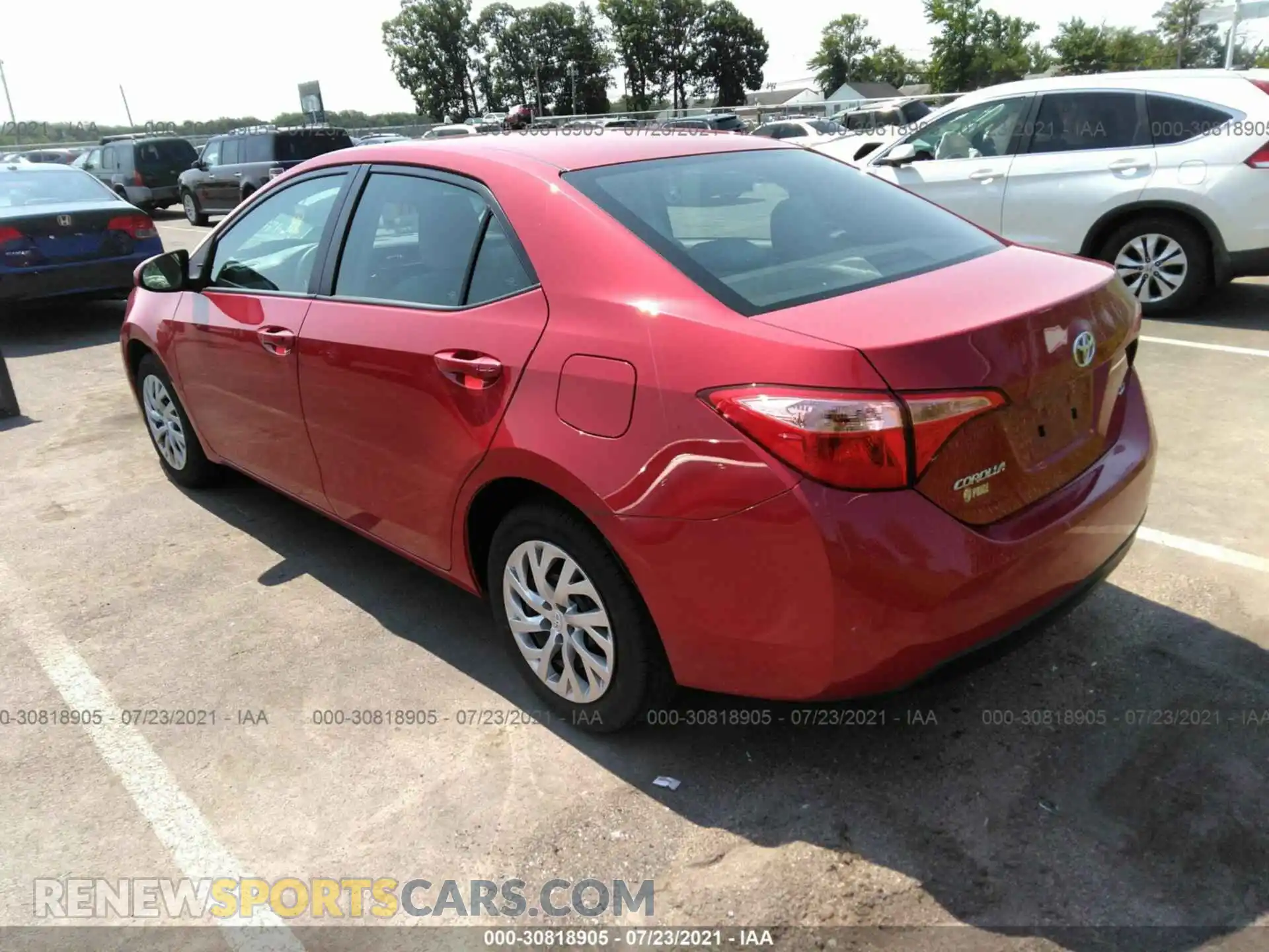 3 Photograph of a damaged car 2T1BURHE2KC185615 TOYOTA COROLLA 2019