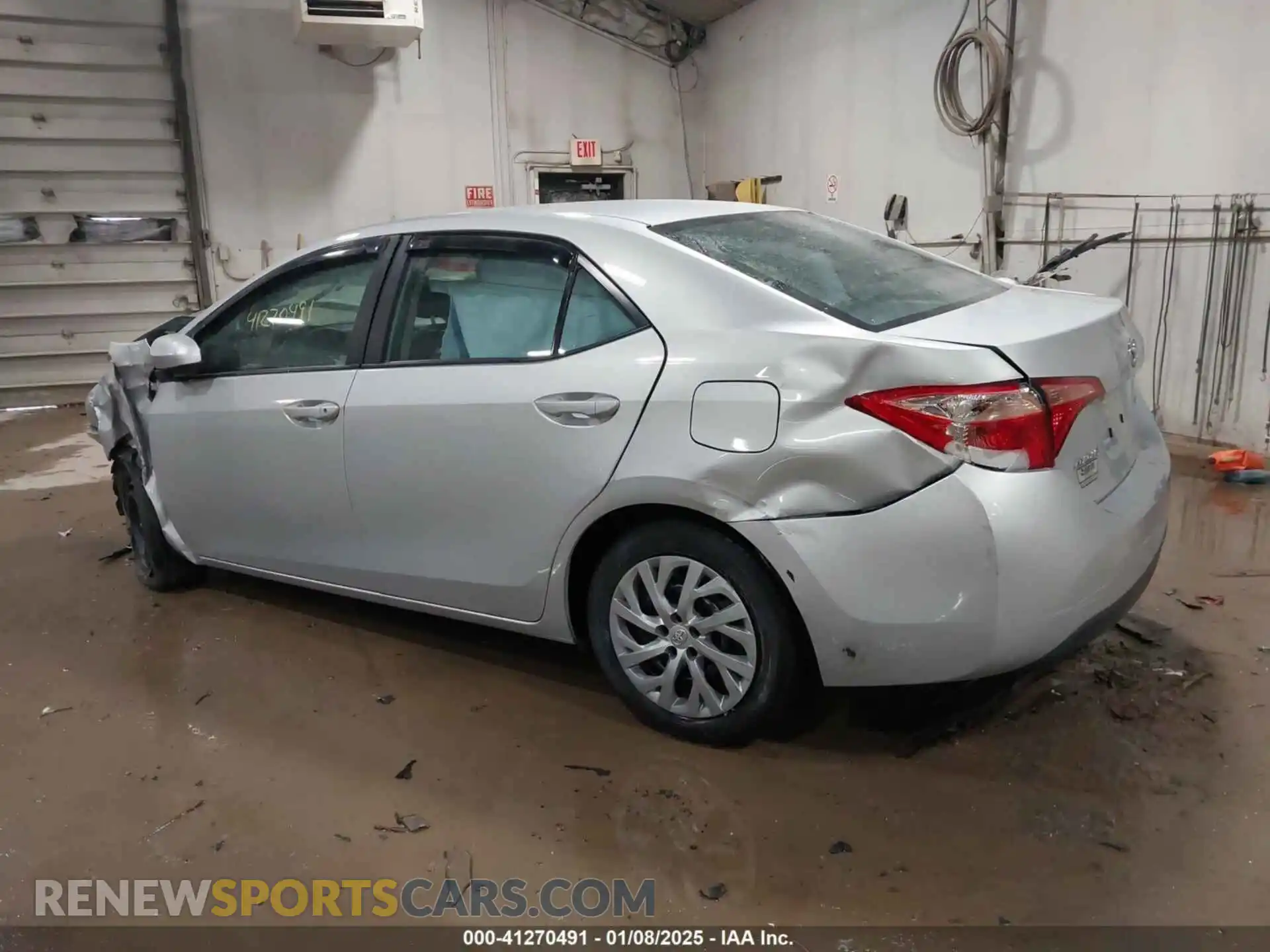 3 Photograph of a damaged car 2T1BURHE2KC189972 TOYOTA COROLLA 2019