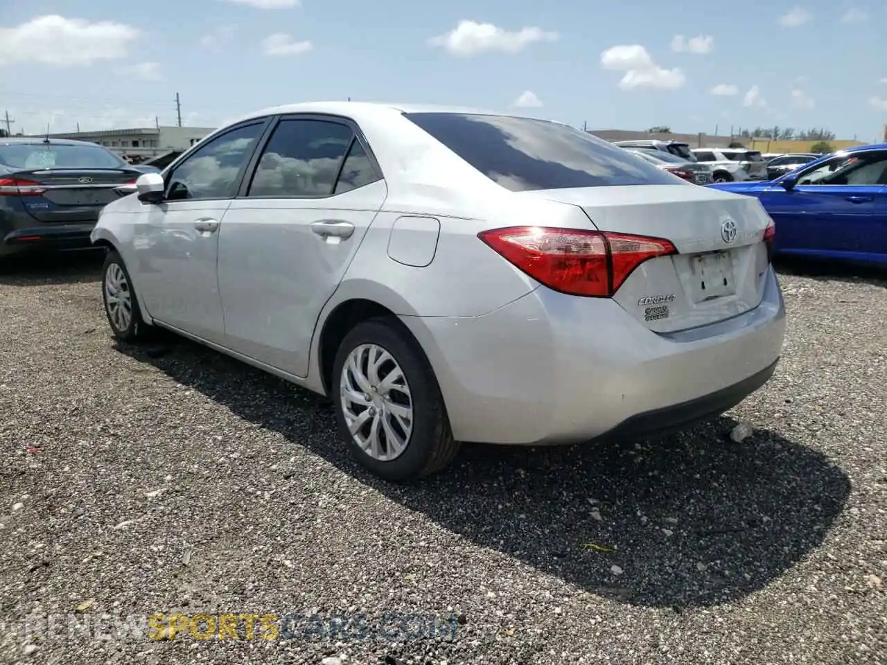 3 Photograph of a damaged car 2T1BURHE2KC197568 TOYOTA COROLLA 2019