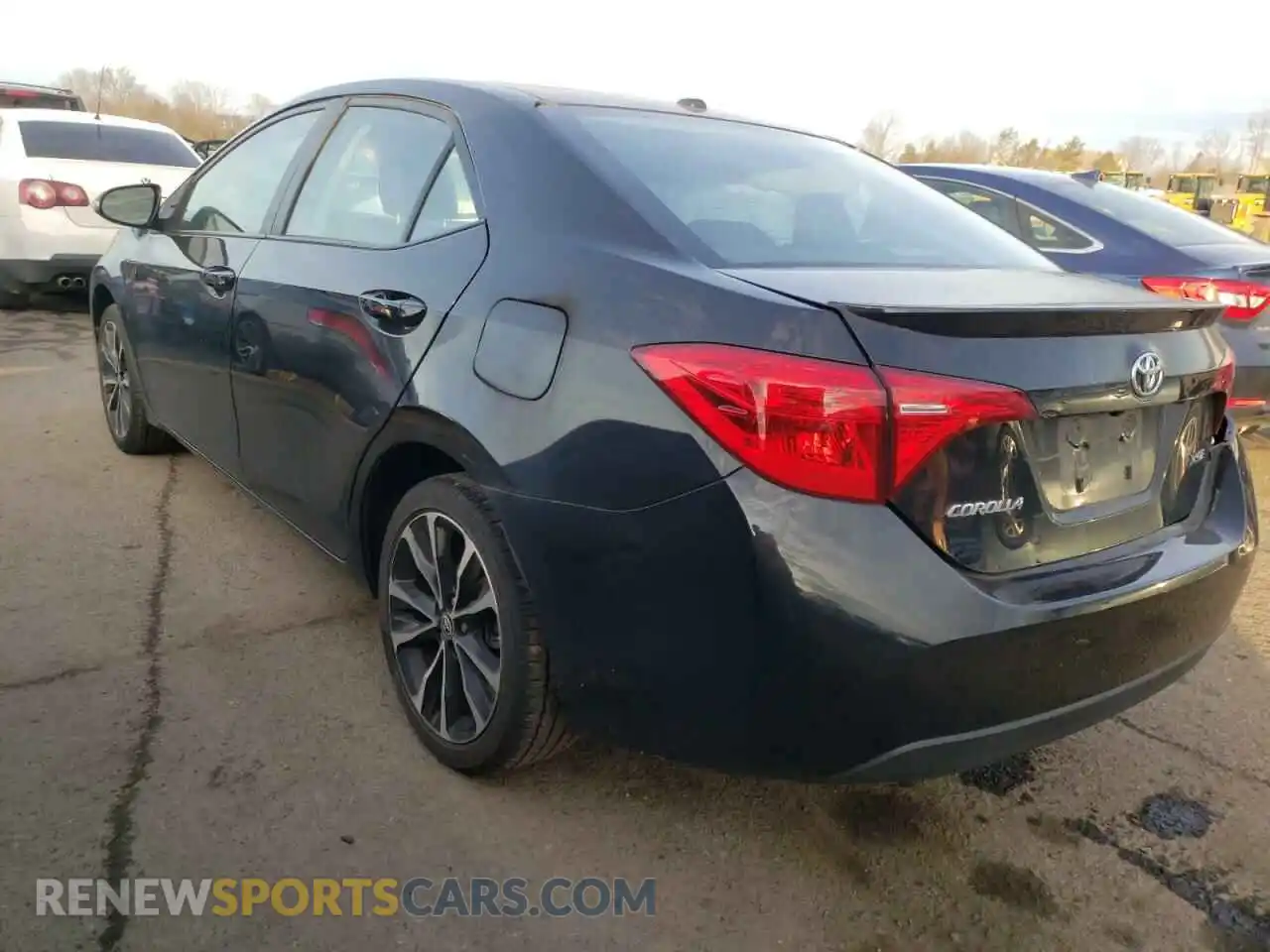 3 Photograph of a damaged car 2T1BURHE2KC203031 TOYOTA COROLLA 2019