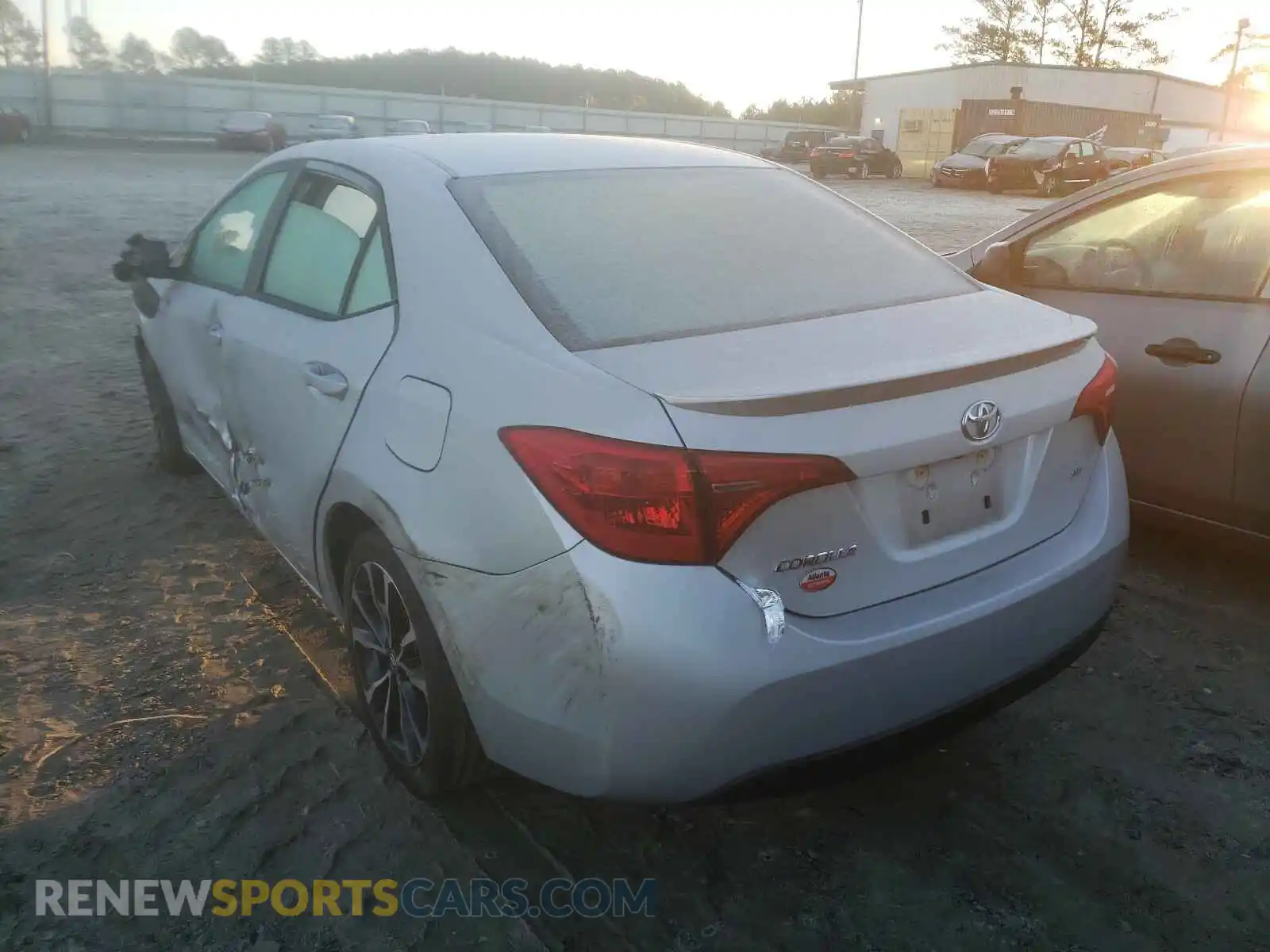 3 Photograph of a damaged car 2T1BURHE2KC205488 TOYOTA COROLLA 2019