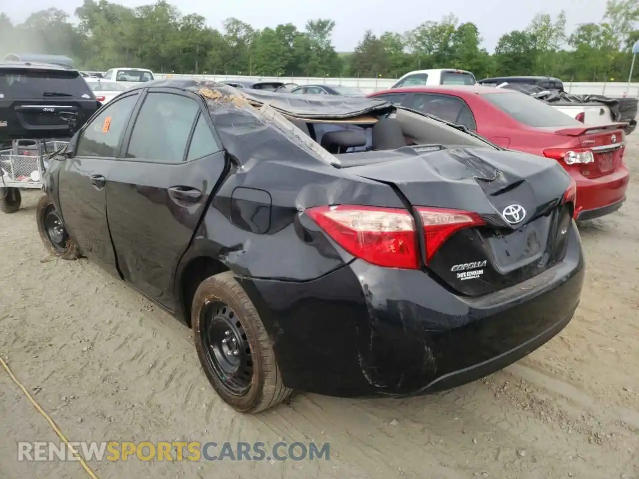 3 Photograph of a damaged car 2T1BURHE2KC206530 TOYOTA COROLLA 2019